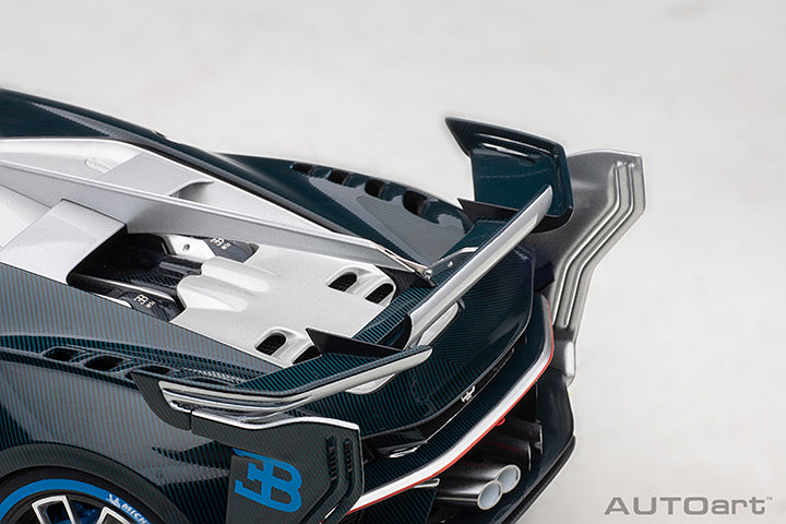 BUGATTI VISION GRAN TURISMO (SILVER/BLUE CARBON)