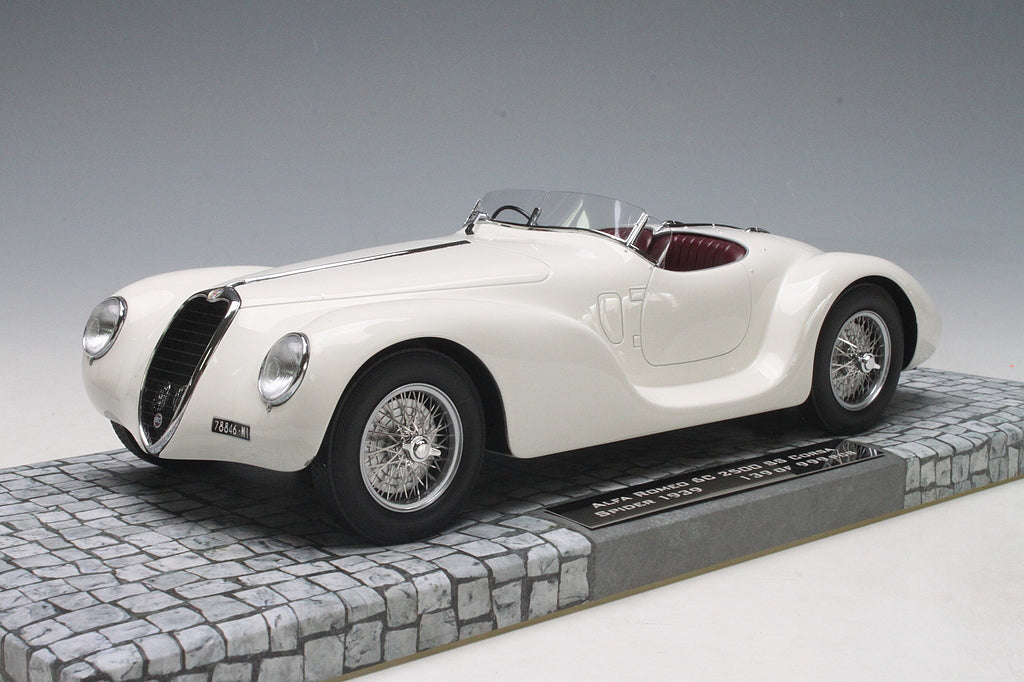 Minichamps 1:18 Alfa Romeo 6C 2500 SS Corsa Spider 1939 White 107120232