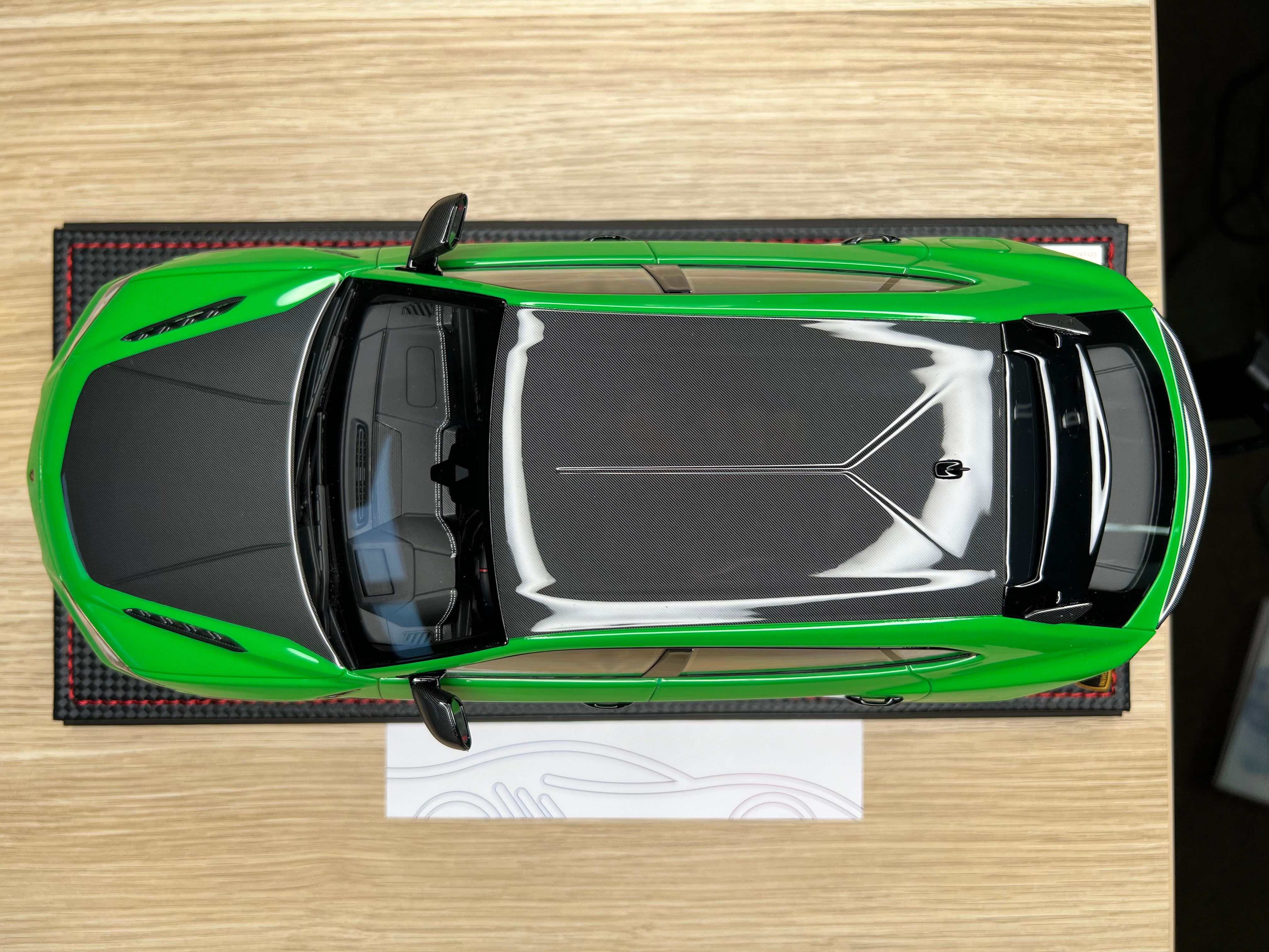 Lamborghini Urus Performante - Verde Viper - 1:18