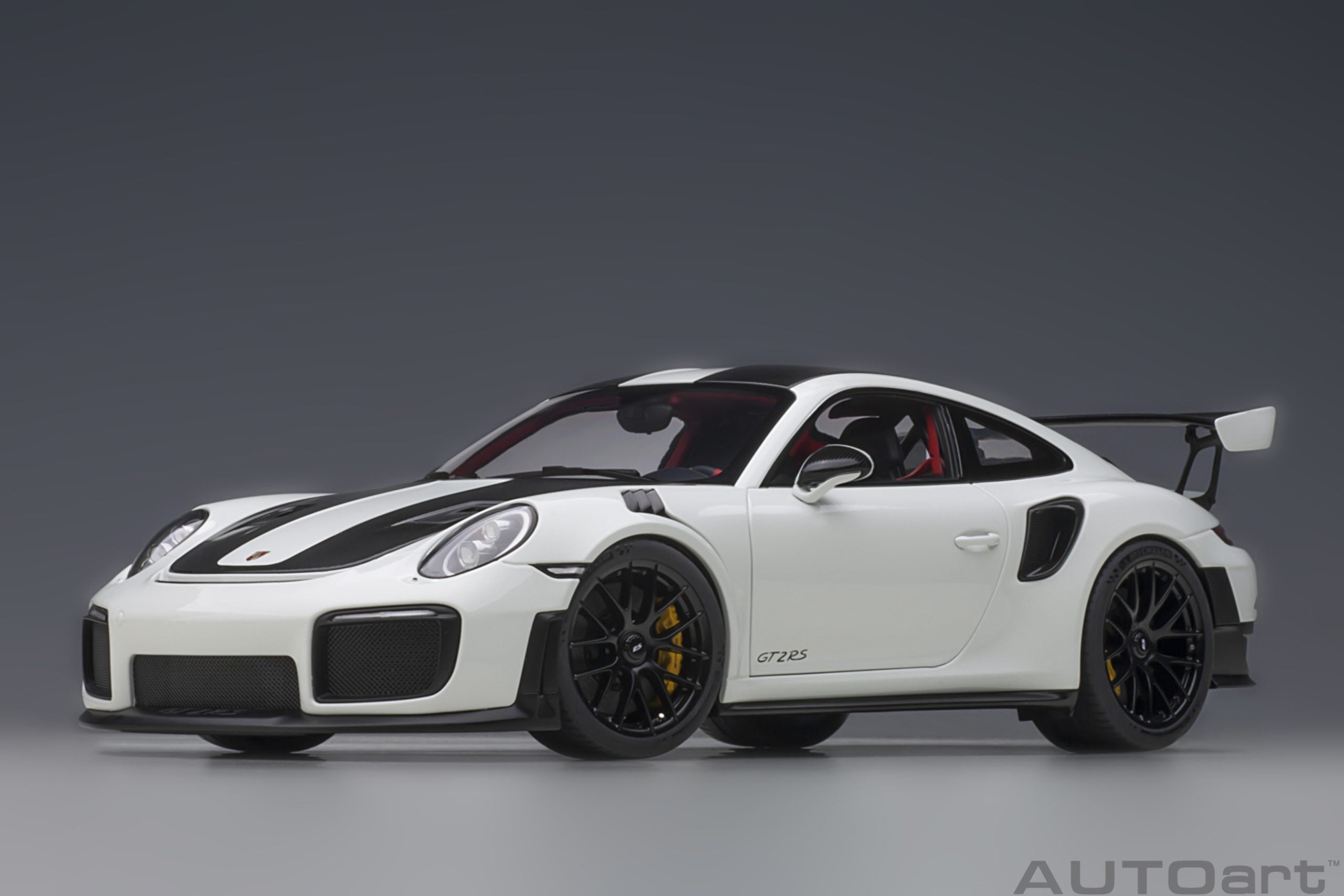 AUTOart 1:18 Porsche 911 (991.2) GT2 RS Weissach Package (White) 78171
