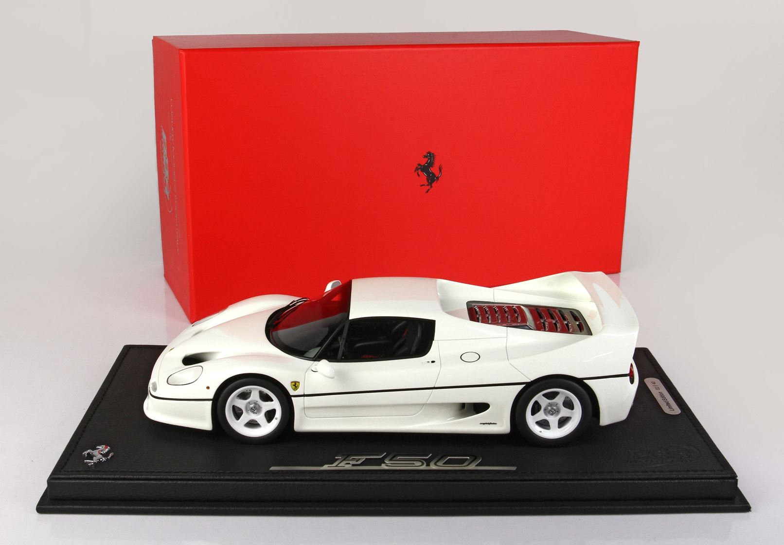 Ferrari F50 coupe - Avus White - 1:18