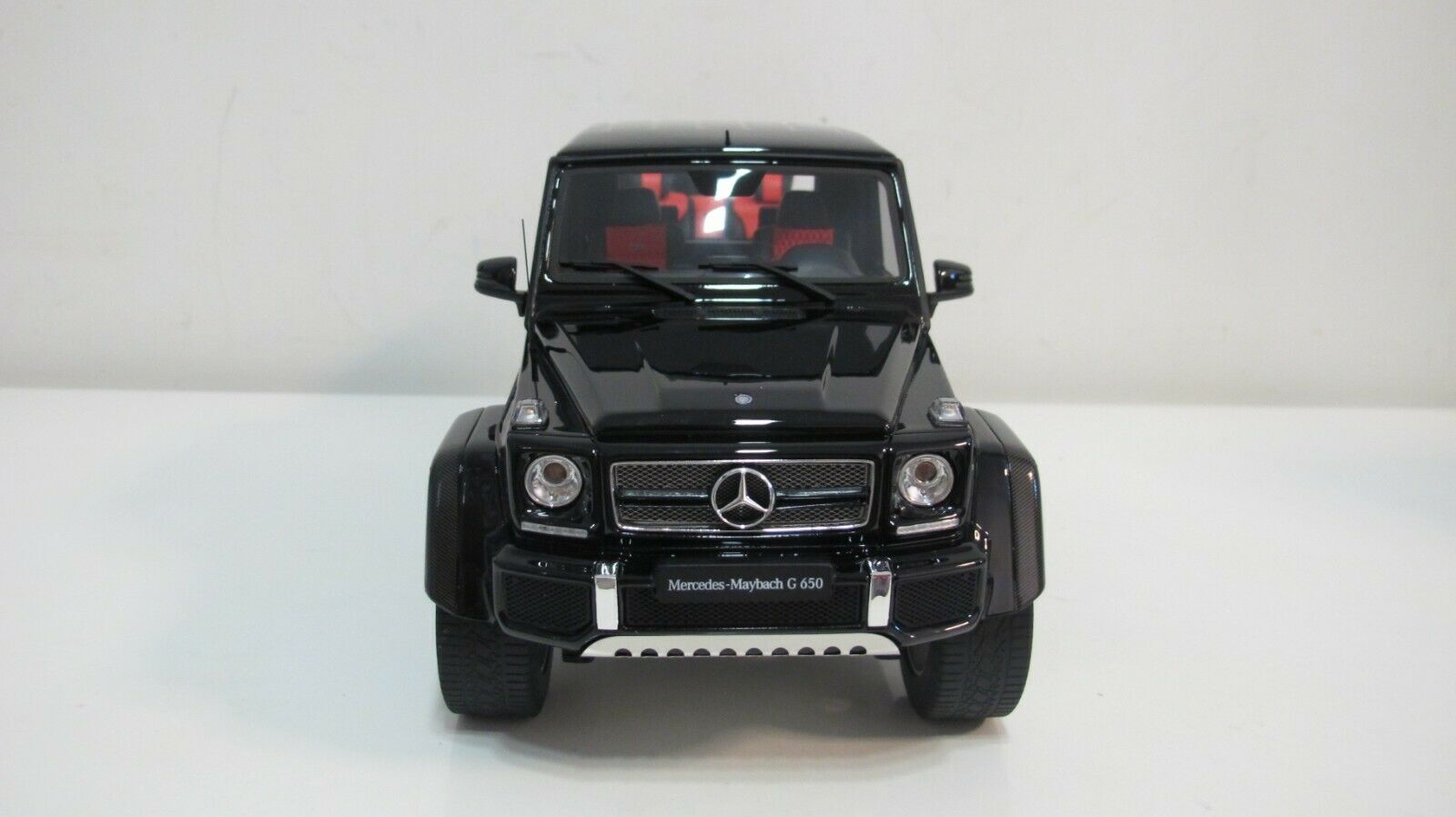 GT Spirit 1:18 Mercedes Benz Maybach G650 Landaulet Black GT721