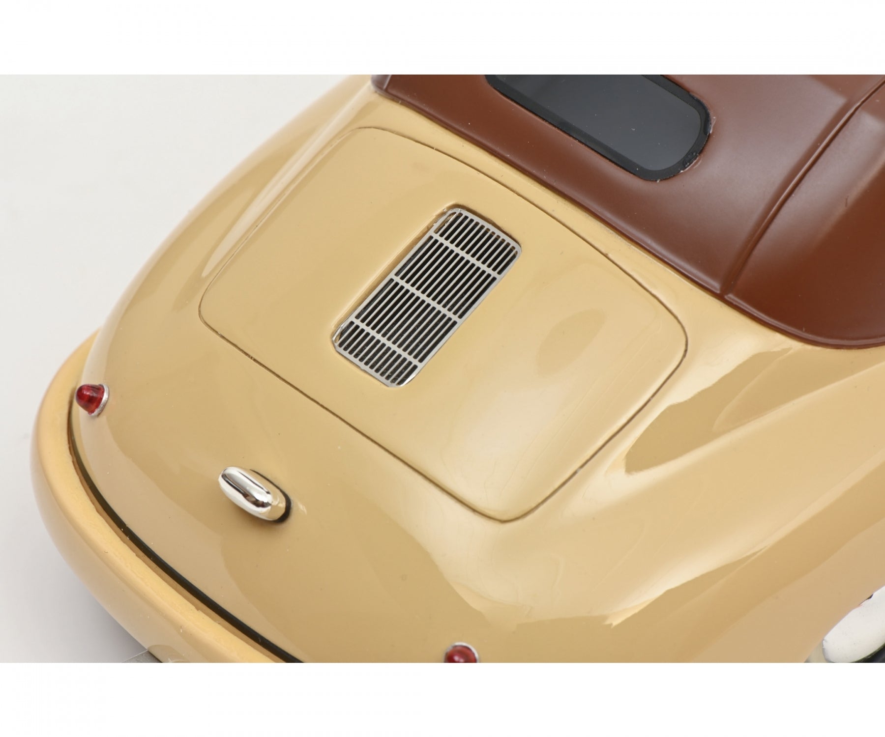 Schuco 1:18 Porsche 356 Gmund beige 450029600