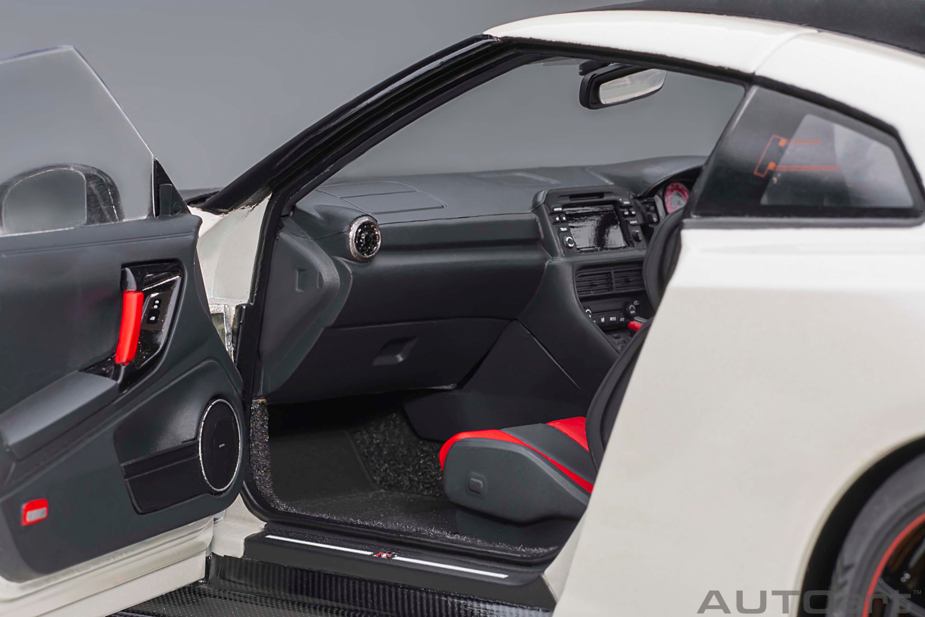 *PREORDER* AUTOart 1:18 Nissan GT-R (R35) NISMO 2022 Special Edition in Brilliant White Pearl