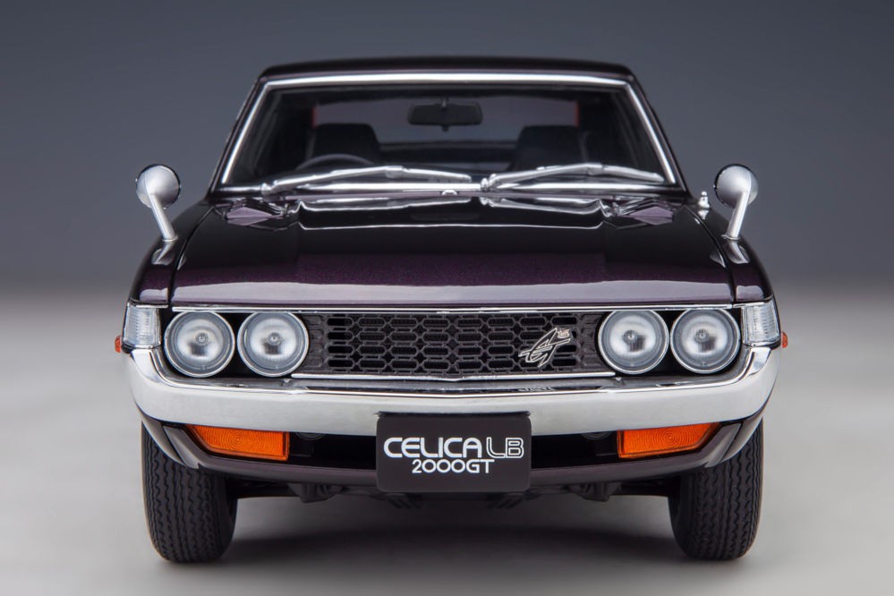 TOYOTA CELICA LIFTBACK 2000GT (RA25) 1973 DARK PURPLE - AUTOART SCALE 1:18