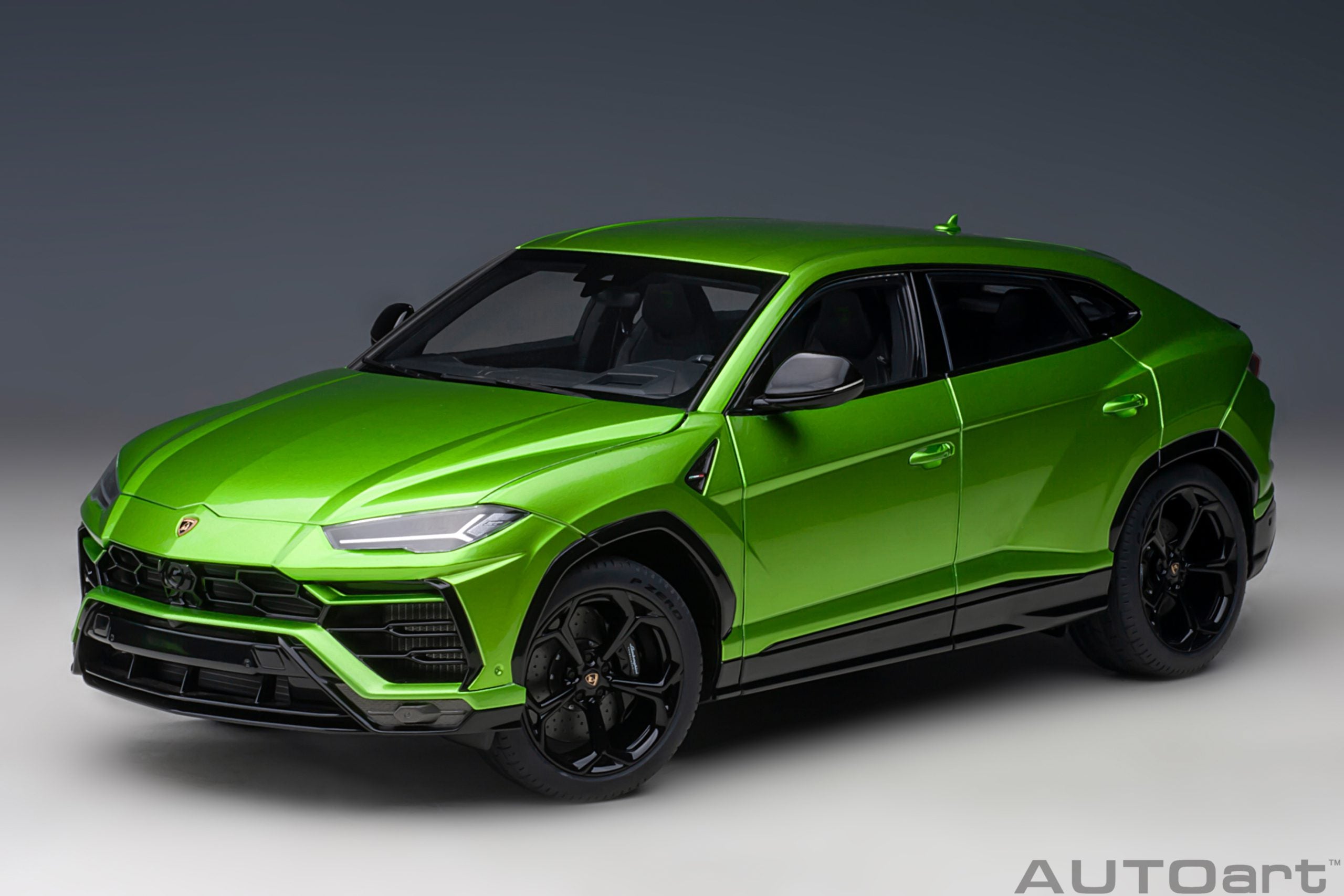 AUTOart 1:18 Lamborghini Urus (Verde Selvans) 79169