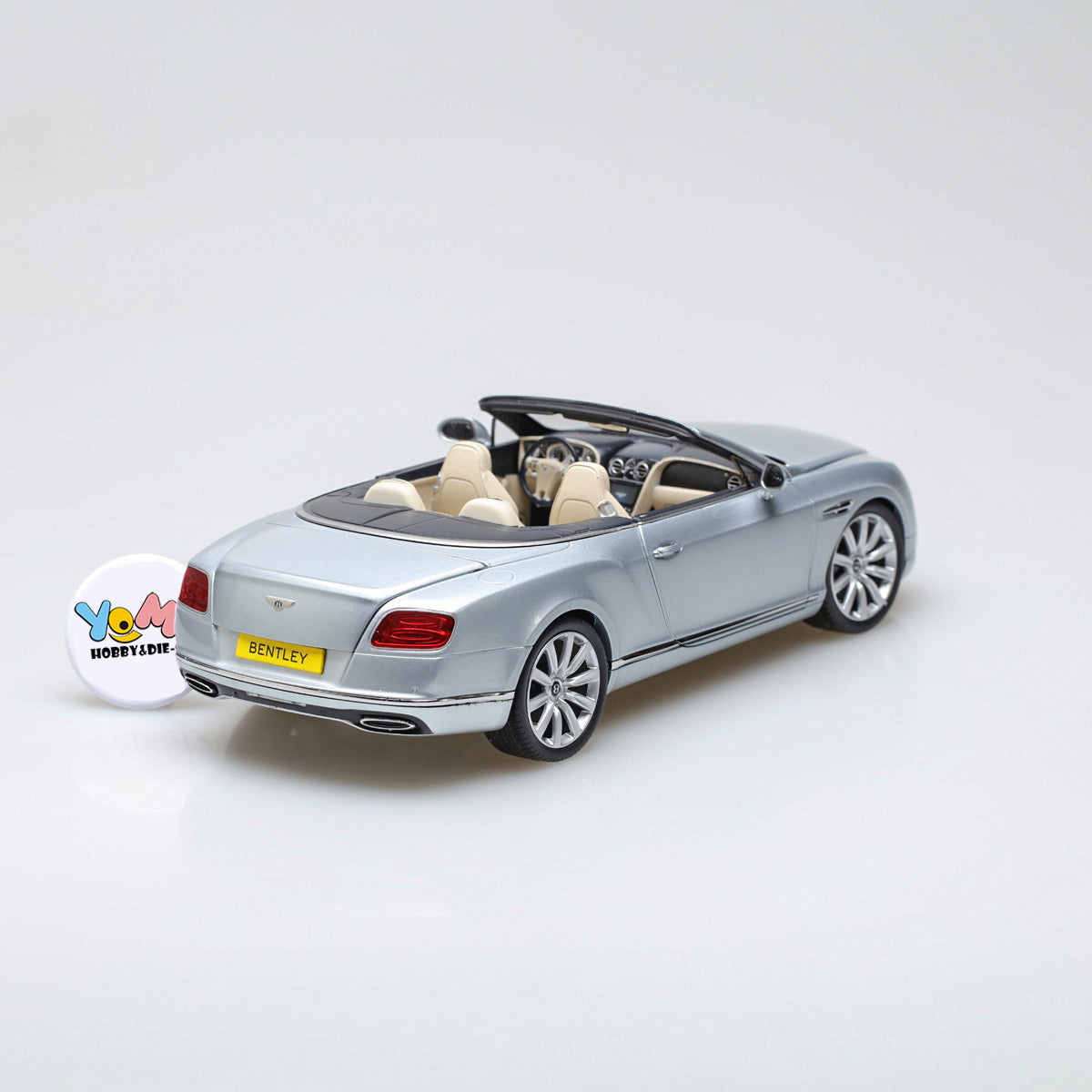 Paragon 1:18 2016 Bentley Continental GT Convertible Silver PA-98231