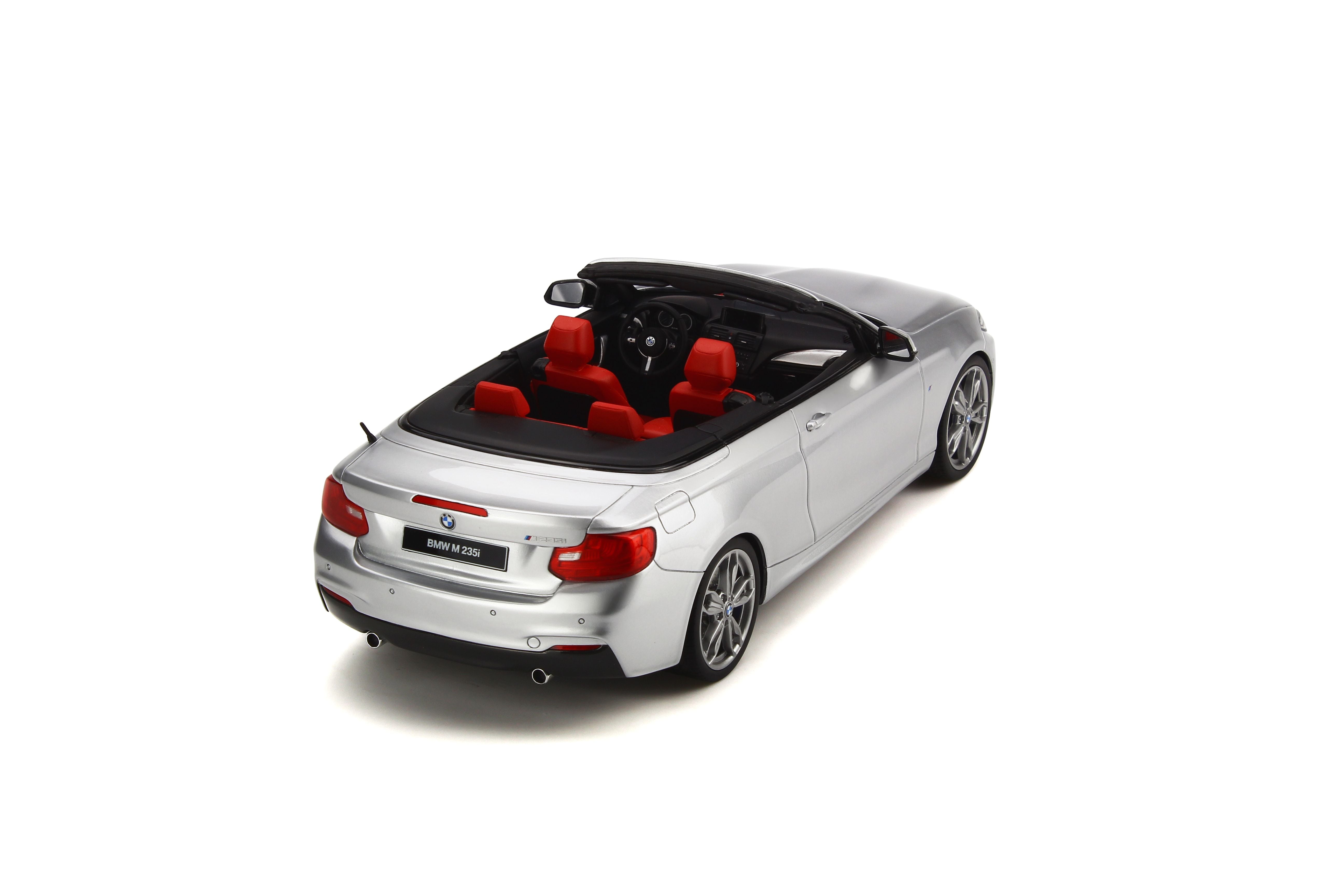 GT Spirit 1:18 BMW M235i Cabrio Silver GT102