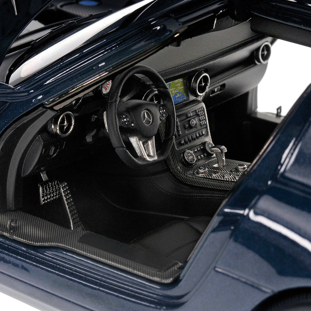 Minichamps 1:18 Mercedes-Benz SLS AMG 2010 Blue Metallic 100039021