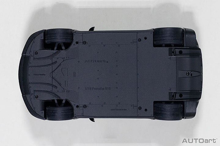 PORSCHE 918 SPYDER WEISSACH PACKAGE (BLACK/MARTINI LIVERY)