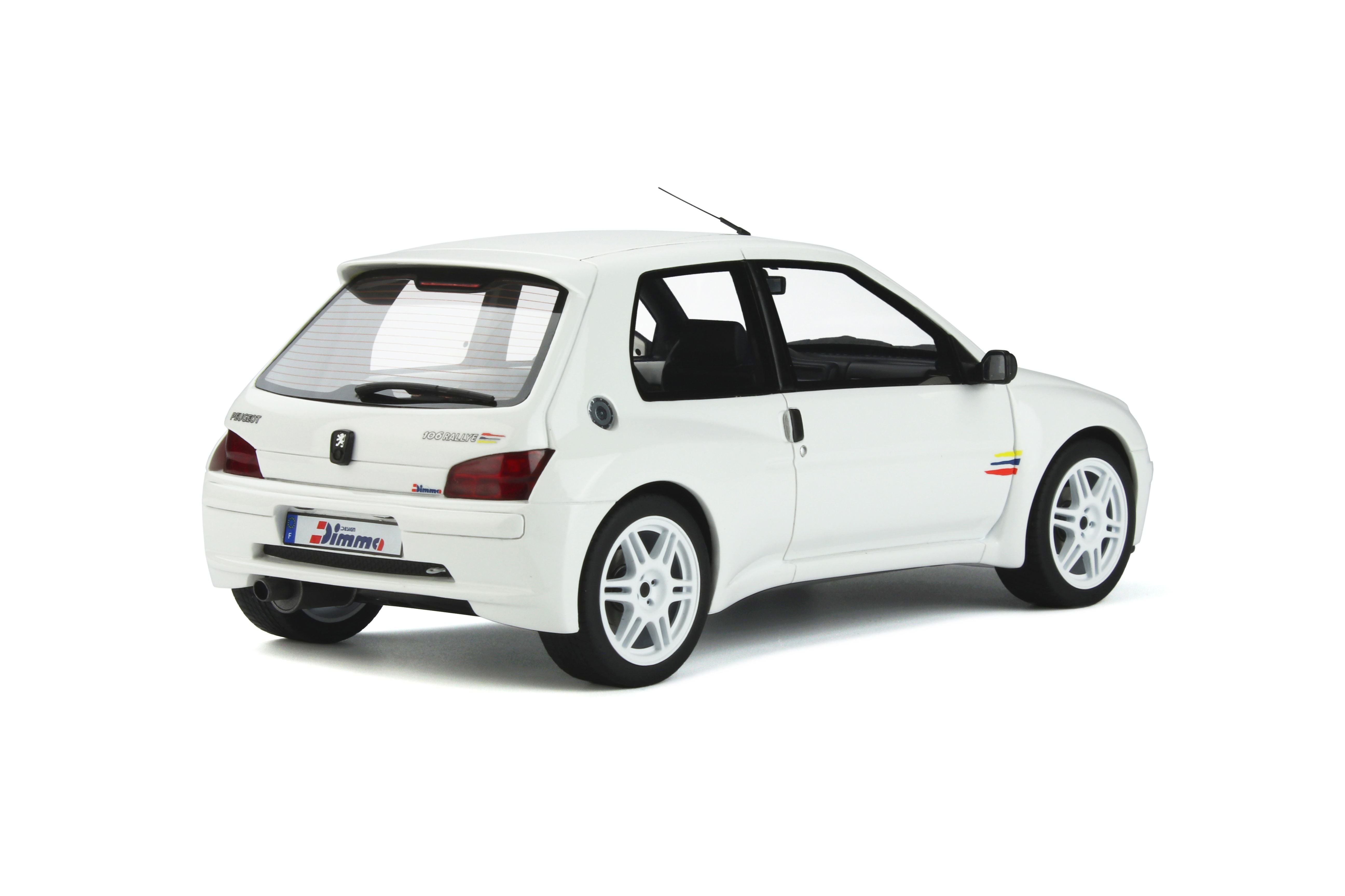 OTTO 1:18 1997 Peugeot 106 Maxi Dimma Blanc Banquise OT393