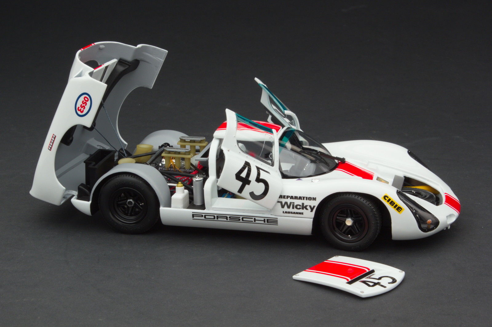 EXOTO 1:18 1968 Porsche 910 #45 Le Mans 24 Hours Jean-Pierre Hanrioud, André Wicky MTB00062B