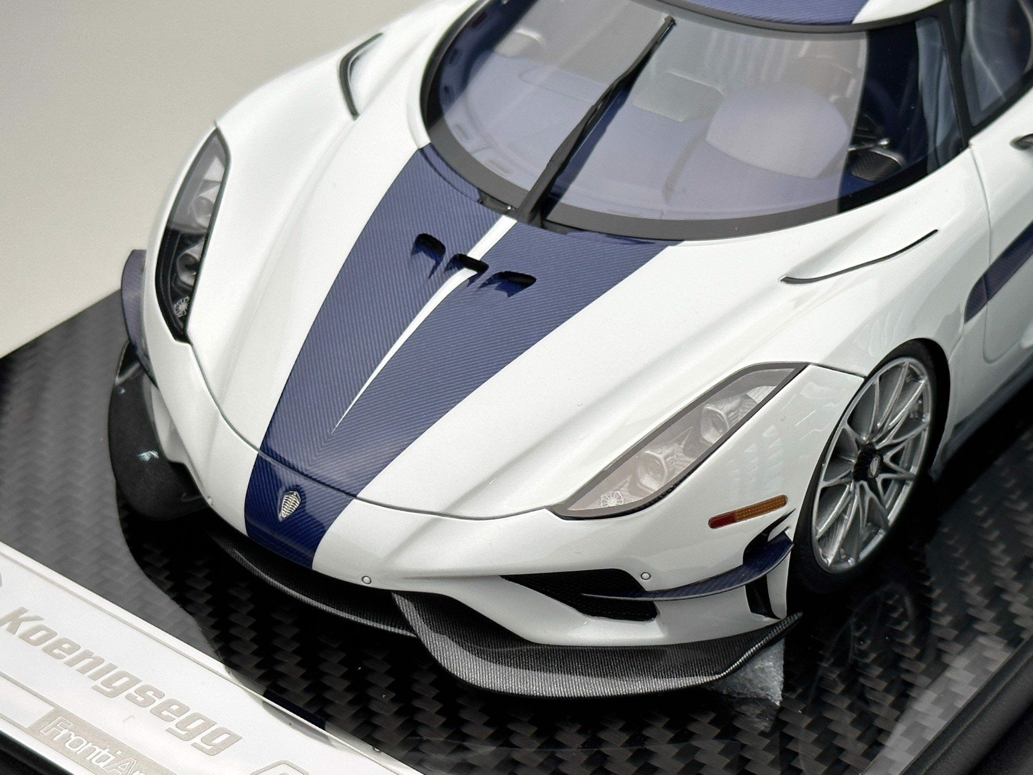 Frontiart 1:18 Koenigsegg Regera F090-29