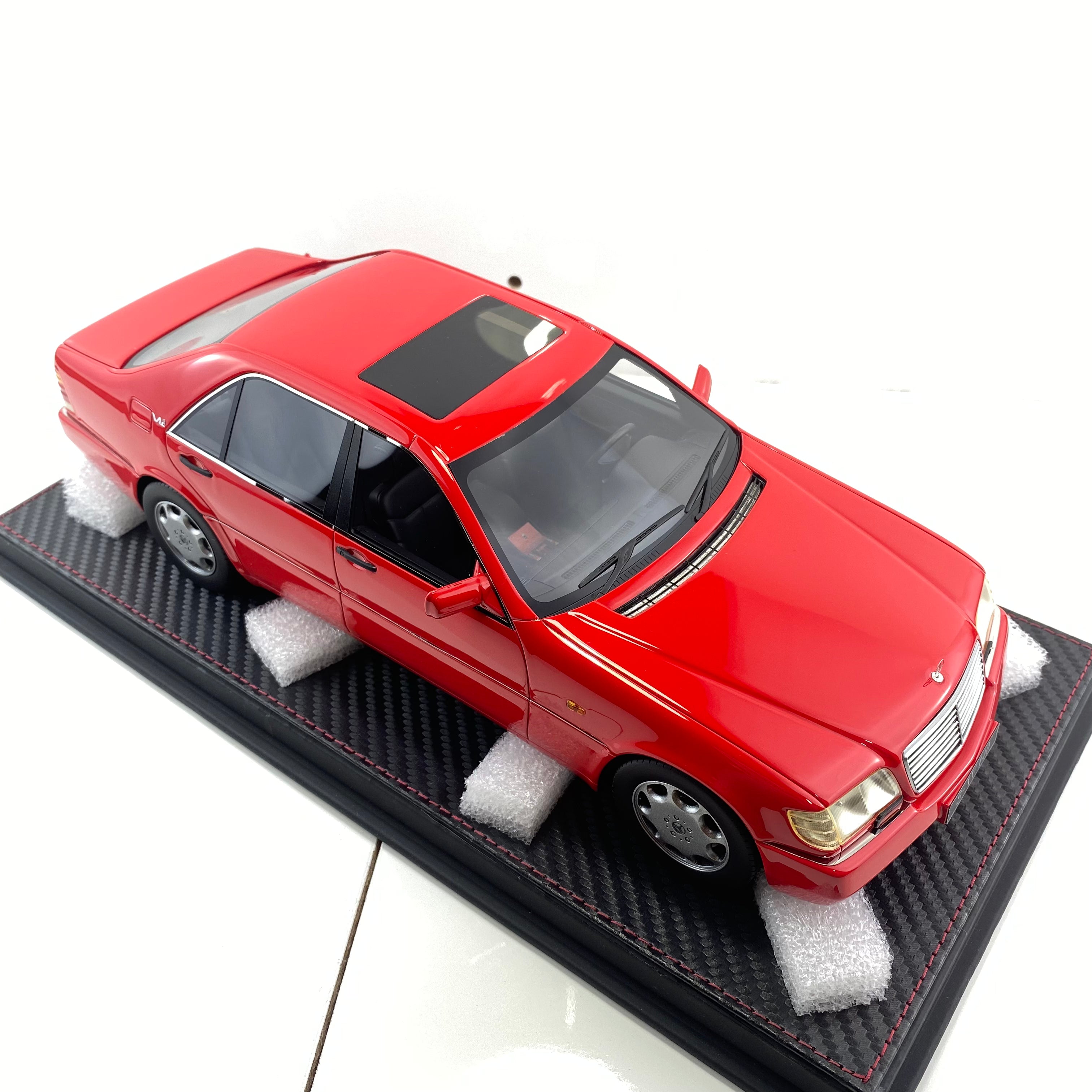 Frontiart AvanStyle 1:18 Mercedes Benz S600 W140 Limousine 1997 Red AS007-06