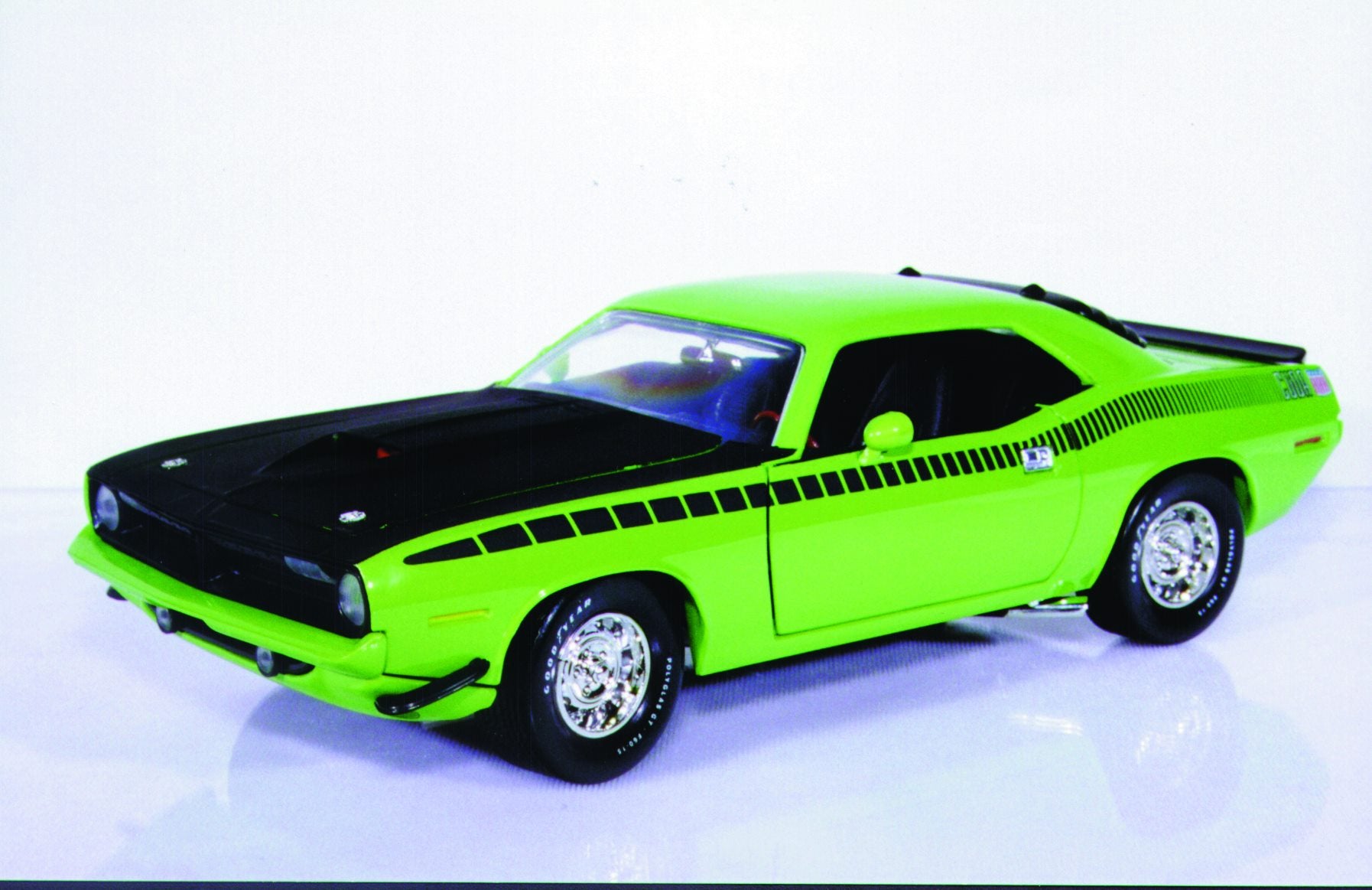 1:18 Ertl Plymouth 'Cuda '70 AAR 340-CID