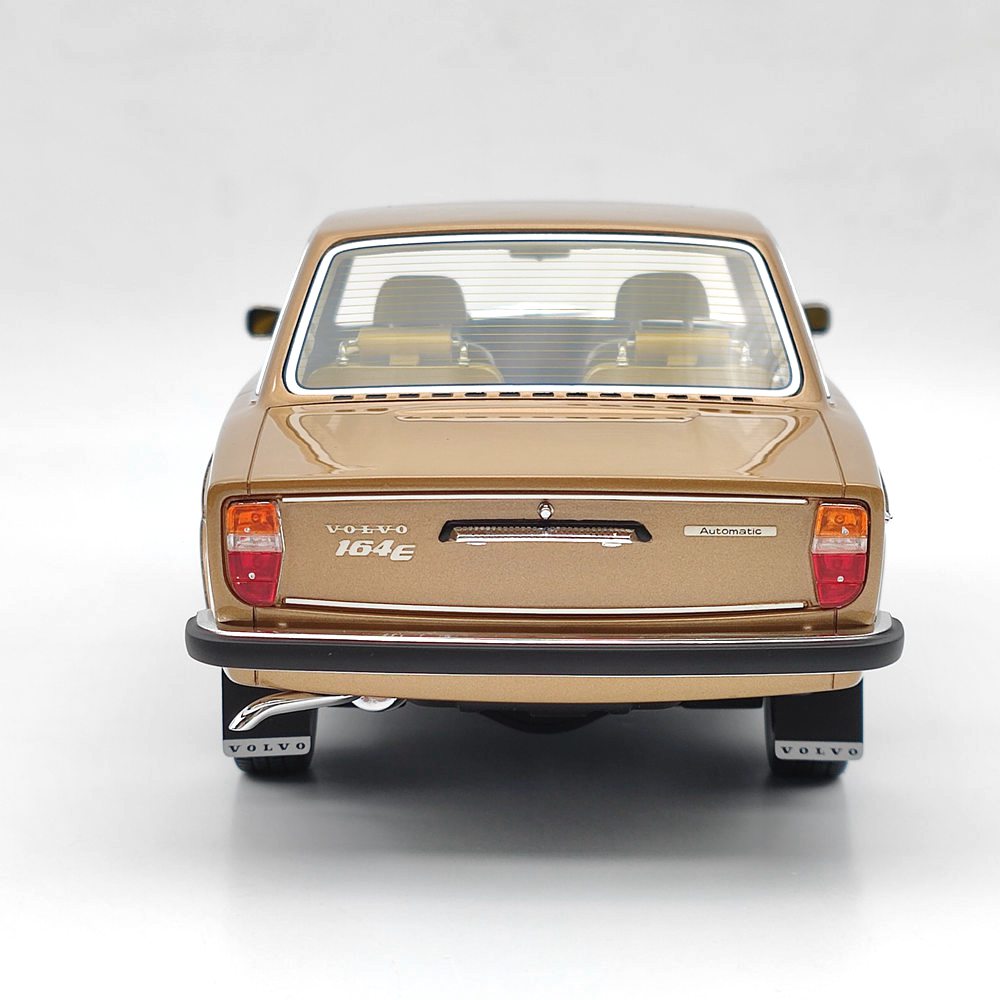 DNA Collectibles 1/18 Volvo 164 E 1972 DNA000156 Resin Model Car Limited Gold Toys Gift