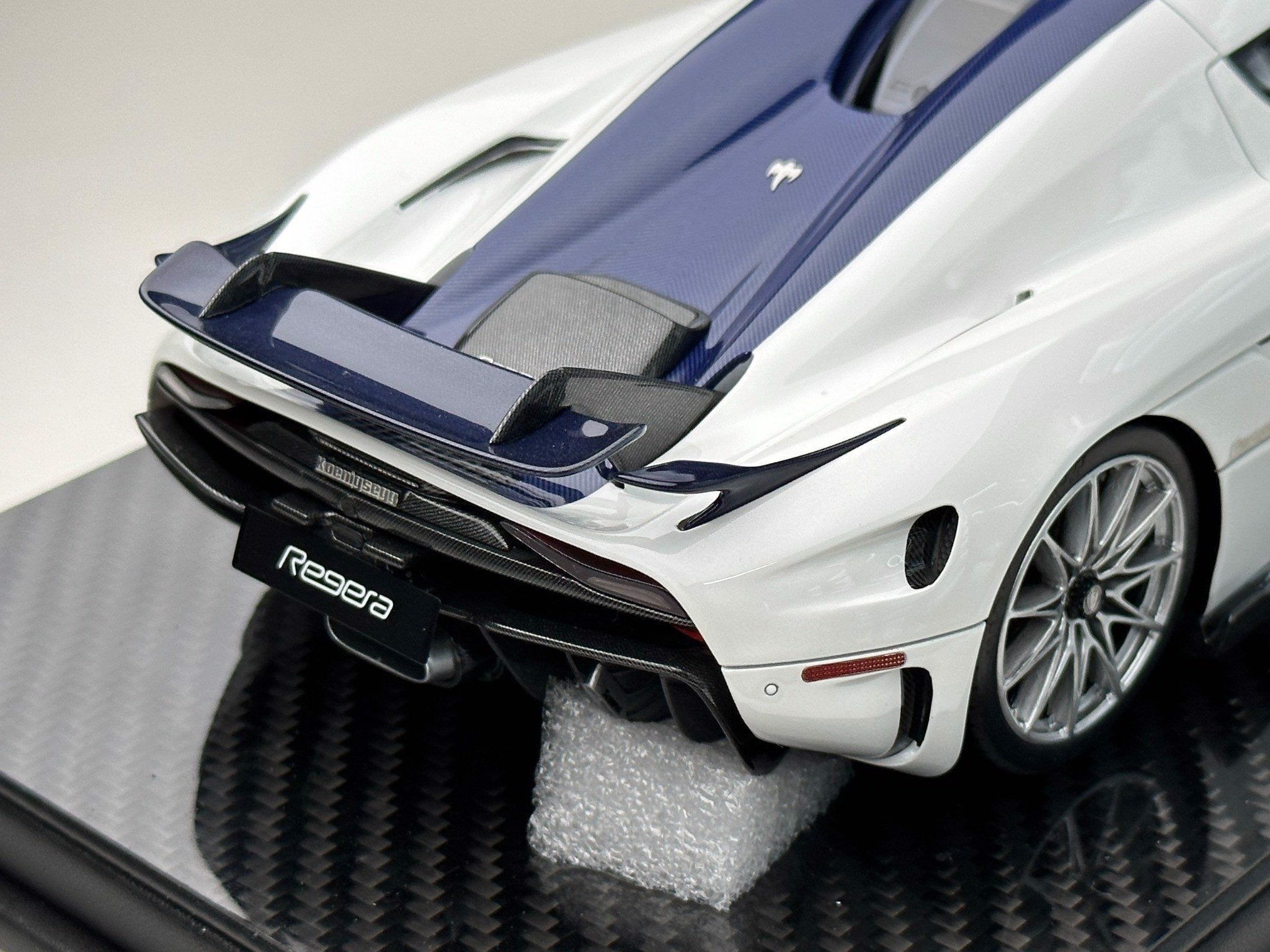 Frontiart 1:18 Koenigsegg Regera F090-29
