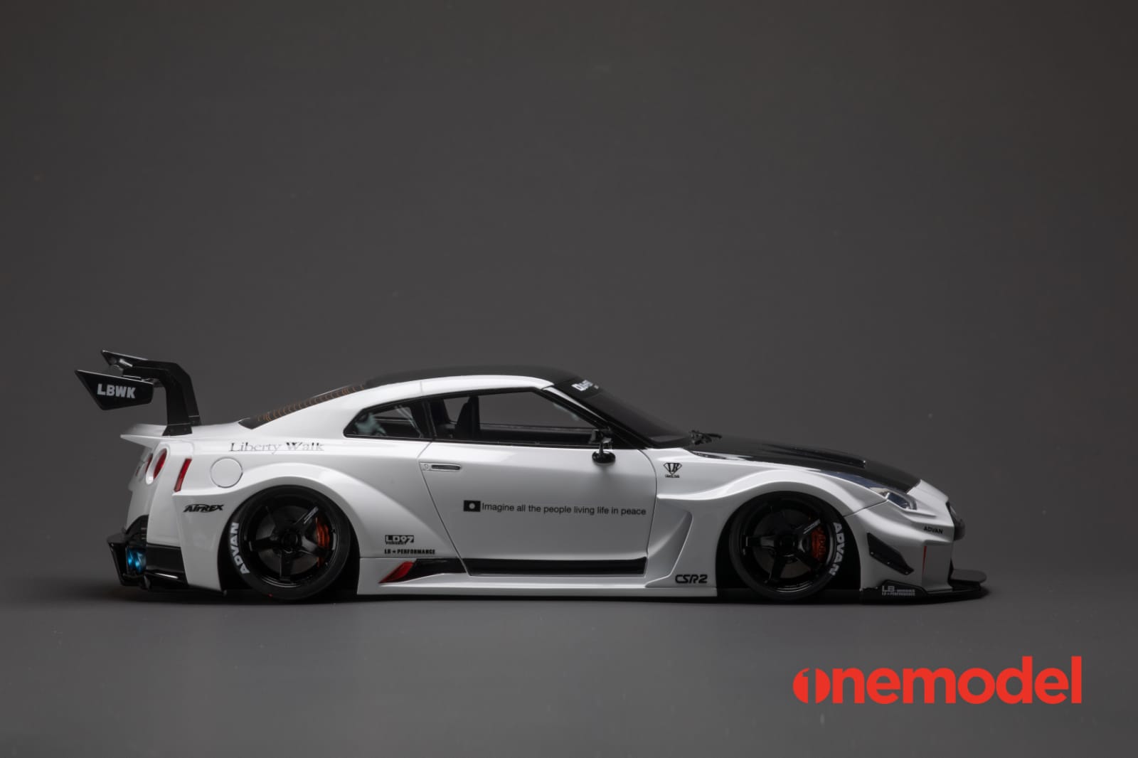 One Model 1:18 Nissan 35GT-RR LBWK Silhouette Works with Carbon Bonnet