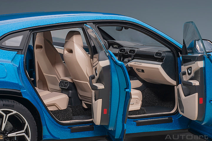 AUTOART 1:18 LAMBORGHINI URUS (BLU ELEOS/METALLIC BLUE) 79162