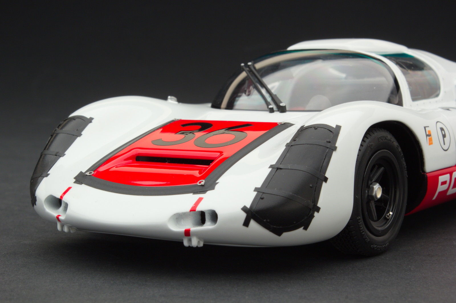 EXOTO 1:18 1967 Porsche 910 #36 Sebring Winner MTB00066B