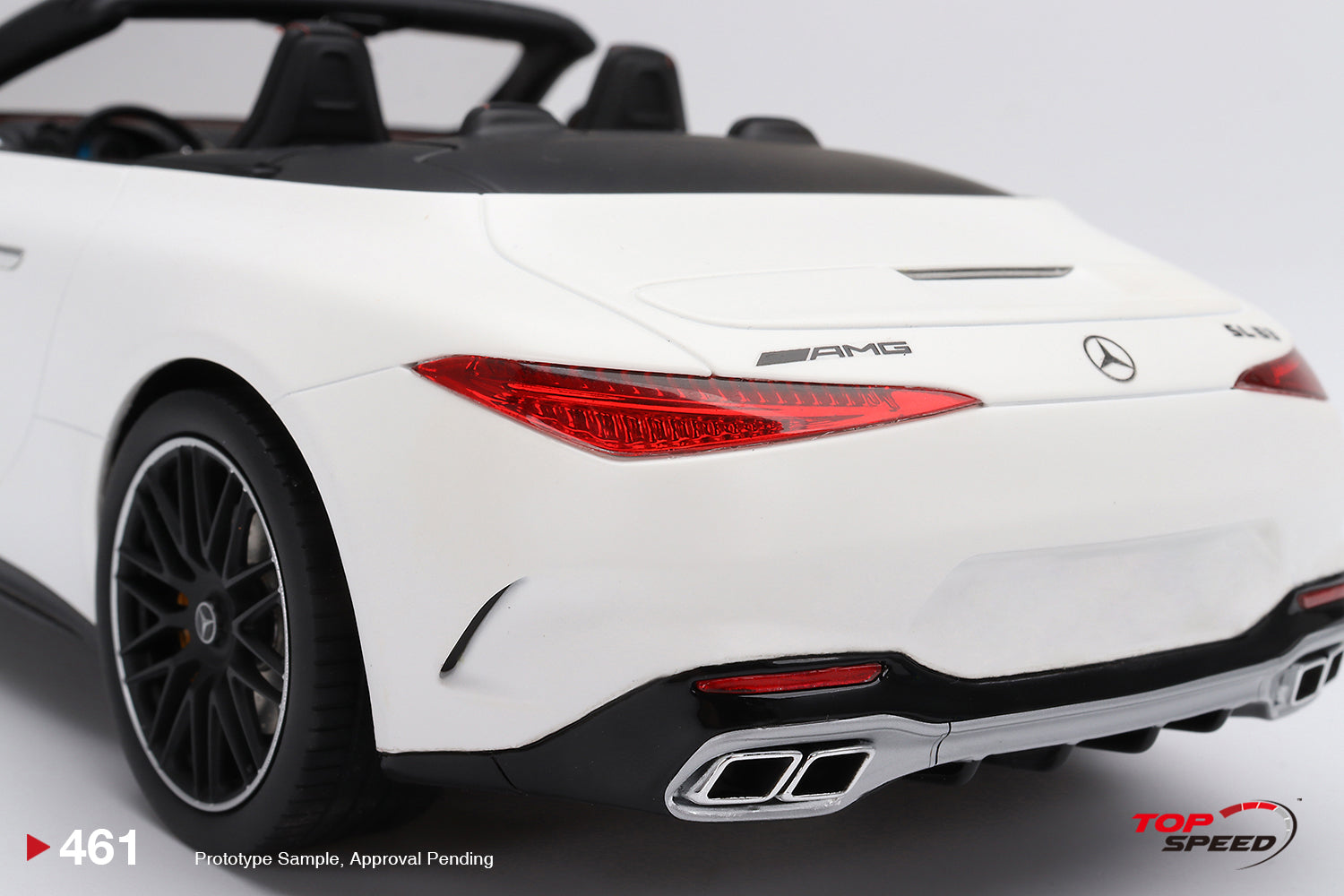 *PREORDER* TopSpeed Models 1:18 Mercedes-AMG SL 63 Roadster Moonlight White Magno