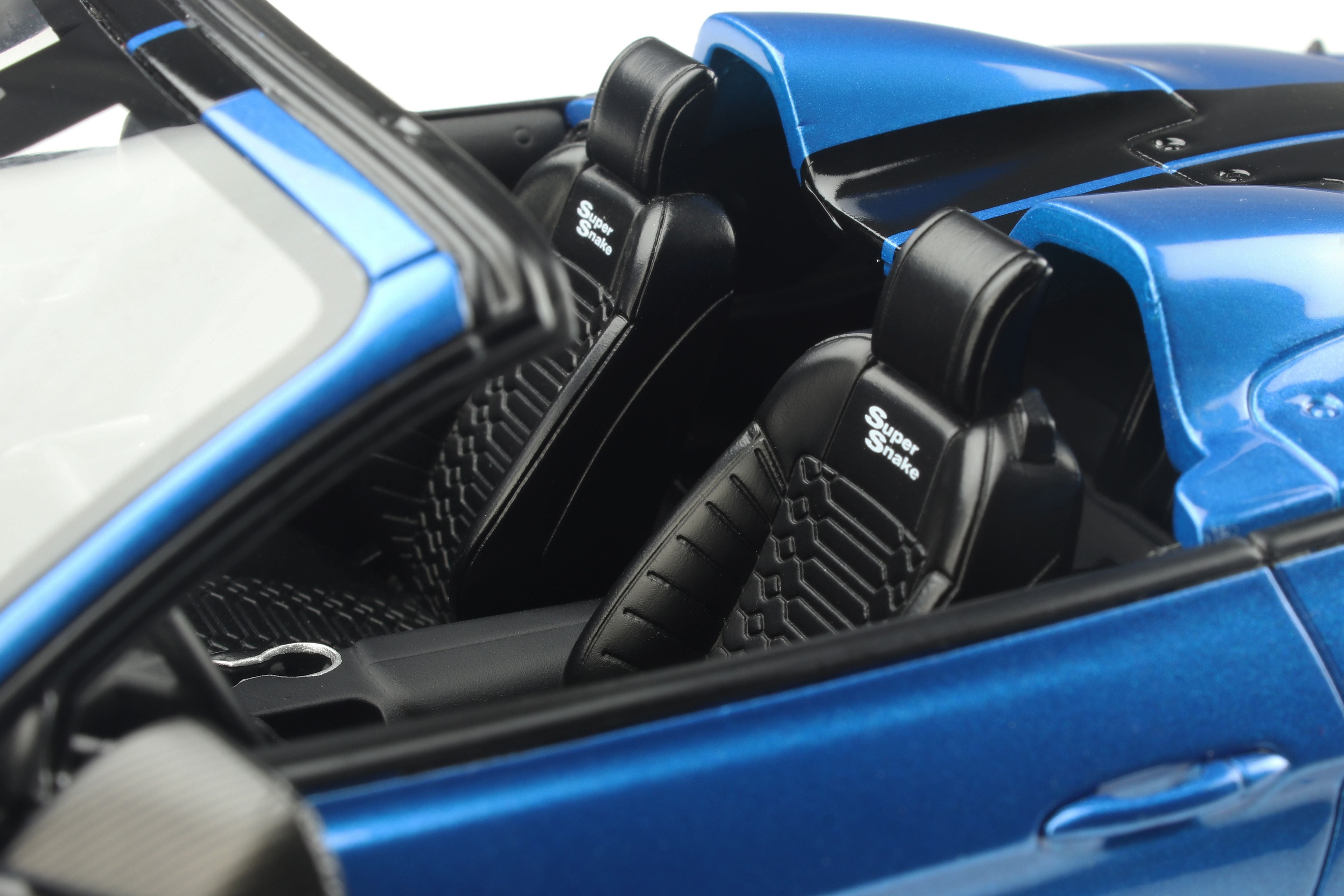GT Spirit 1:18 2022 Ford Shelby Super Snake Speedster Velocity Blue GT398