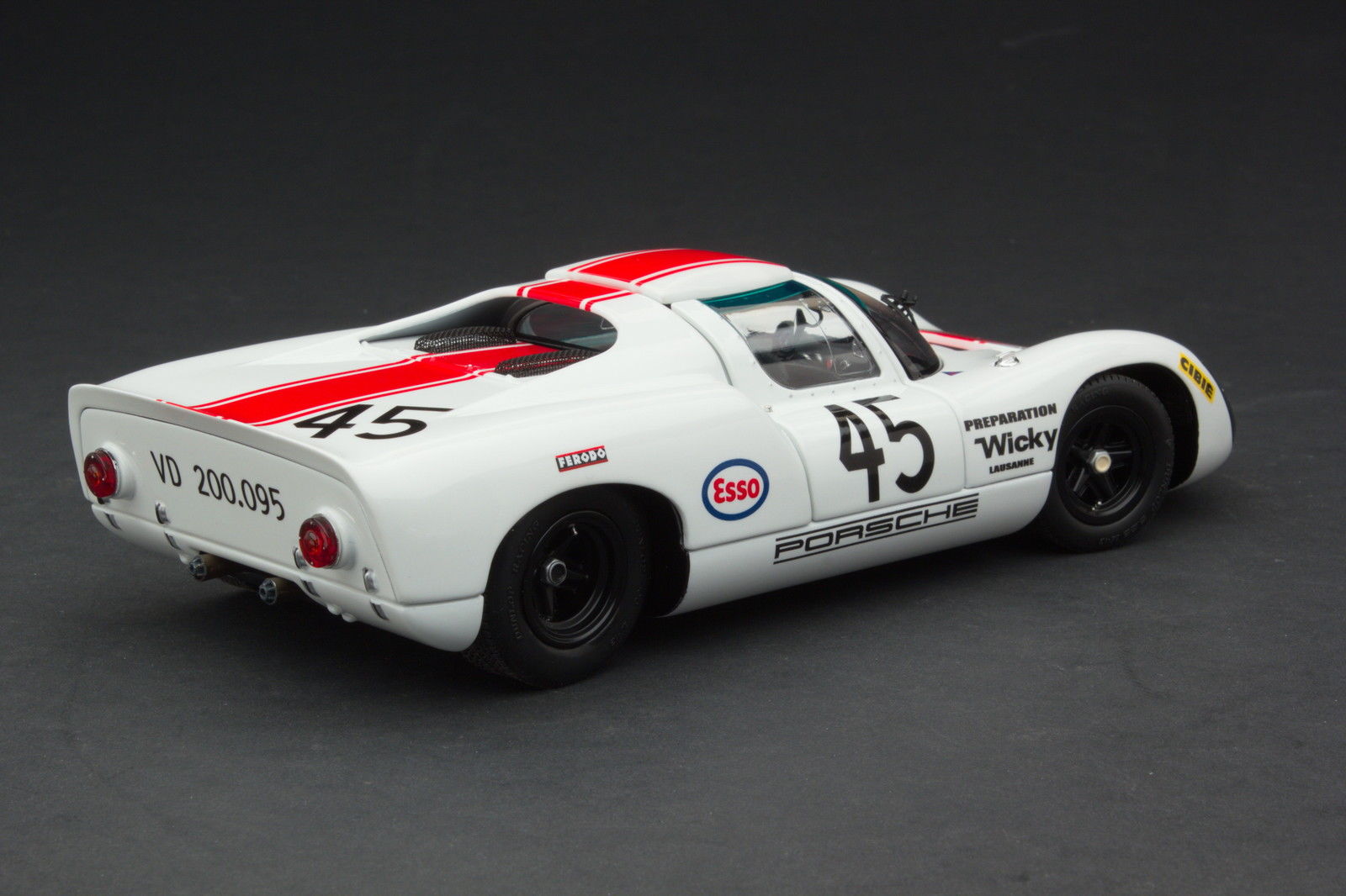 EXOTO 1:18 1968 Porsche 910 #45 Le Mans 24 Hours Jean-Pierre Hanrioud, André Wicky MTB00062B