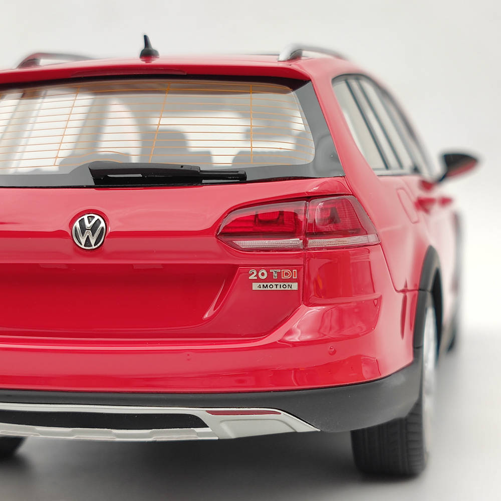 DNA Collectibles 1/18 Volkswagen Golf 7 Alltrack DNA000035 Resin Model Car Red Toys Gift