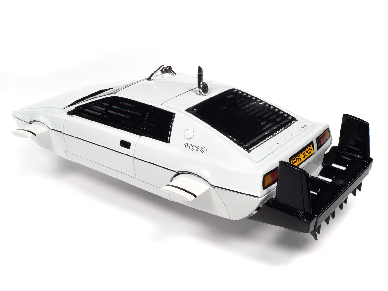 James Bond 1971 Lotus Espirit Series 1 (The Spy Who Loved Me) 1:18 Scale