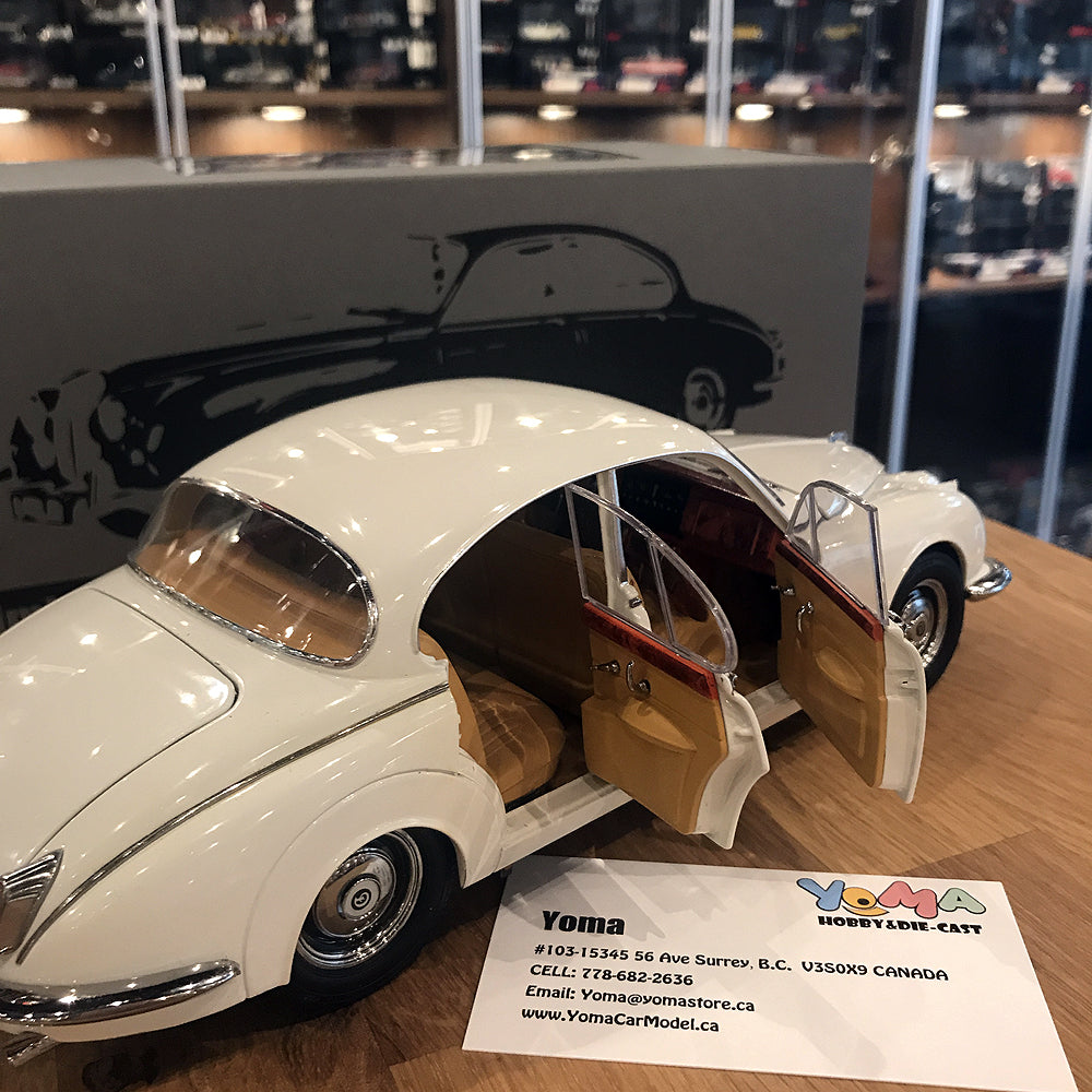 Paragon 1:18 Daimler 250 V8 1967 O.E. White PA-98313