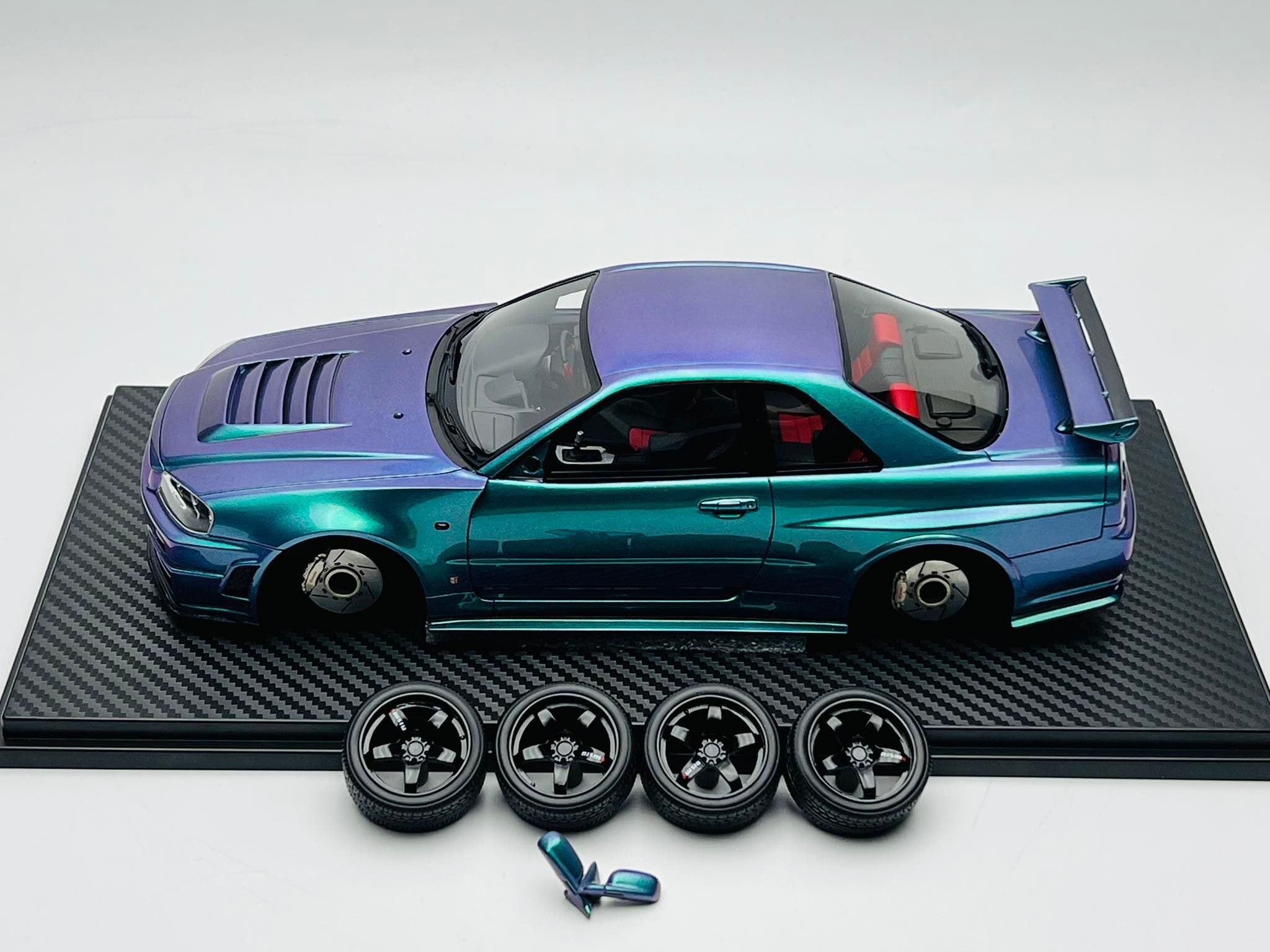 One Model 1:18 Nissan Skyline R34 Z-Tune in Chameleon