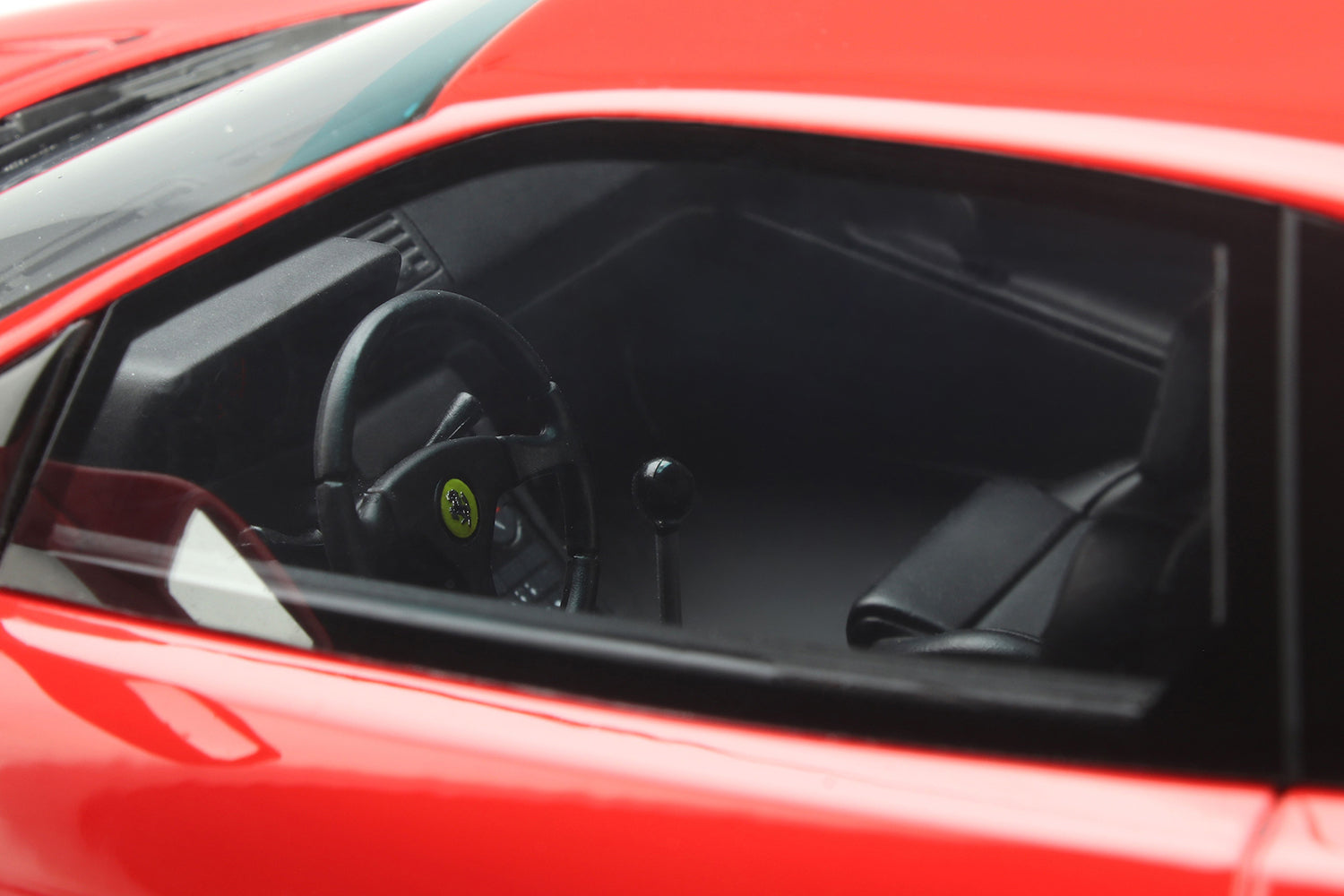 GT Spirit 1:18 1993 Ferrari 348 GTB Red GT331