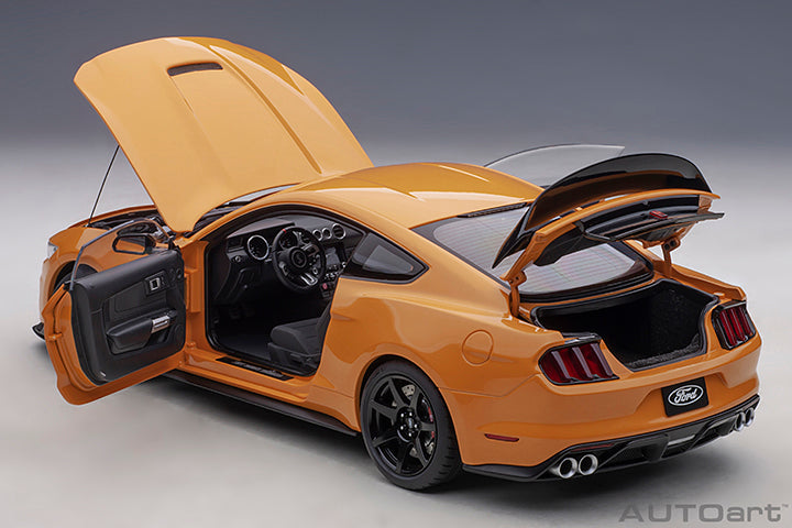 AUTOart 1:18 FORD SHELBY GT-350R (FURY ORANGE) 72929
