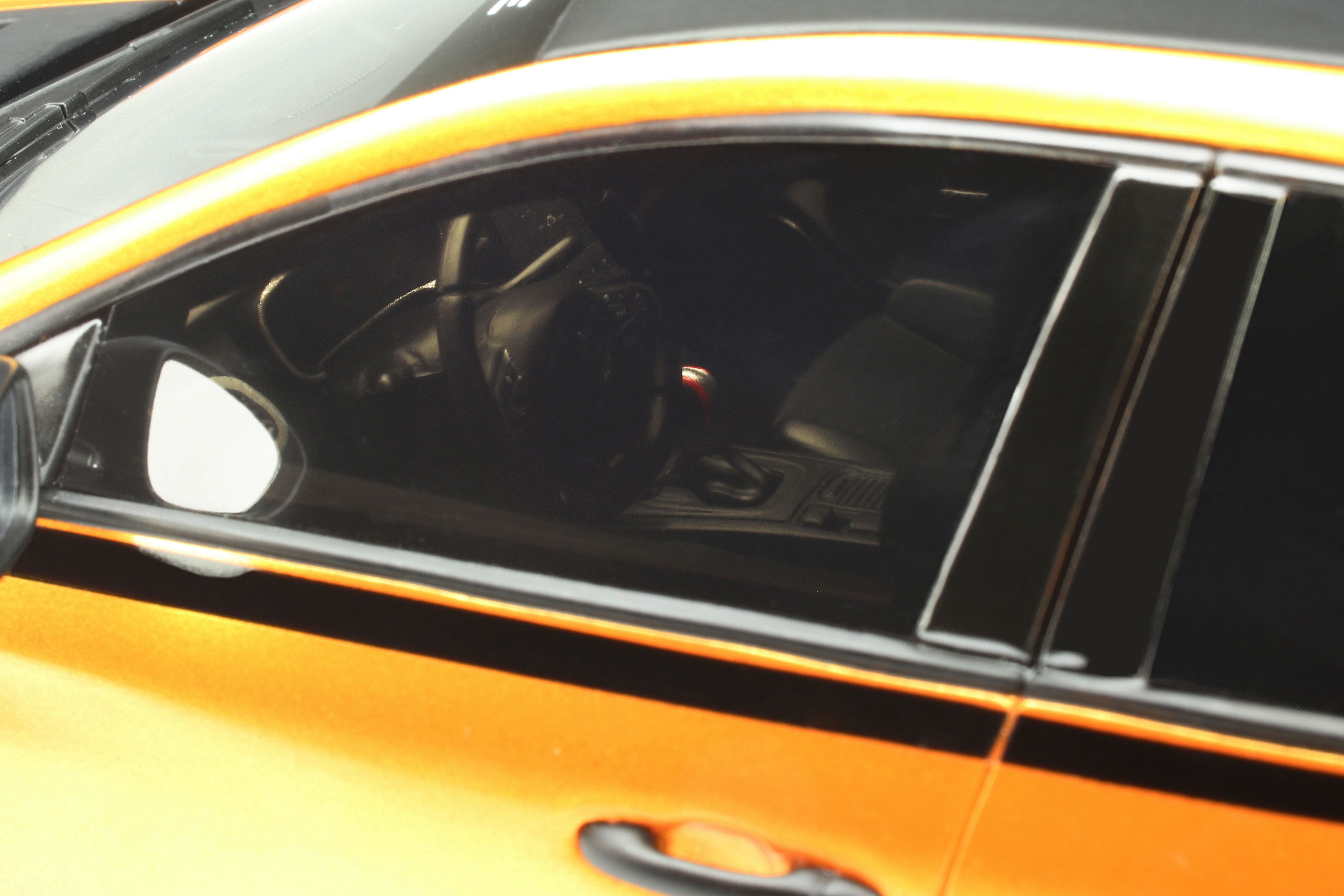 OTTO 1:18 Renault Megane 4 RS performance Kit Orange OT899