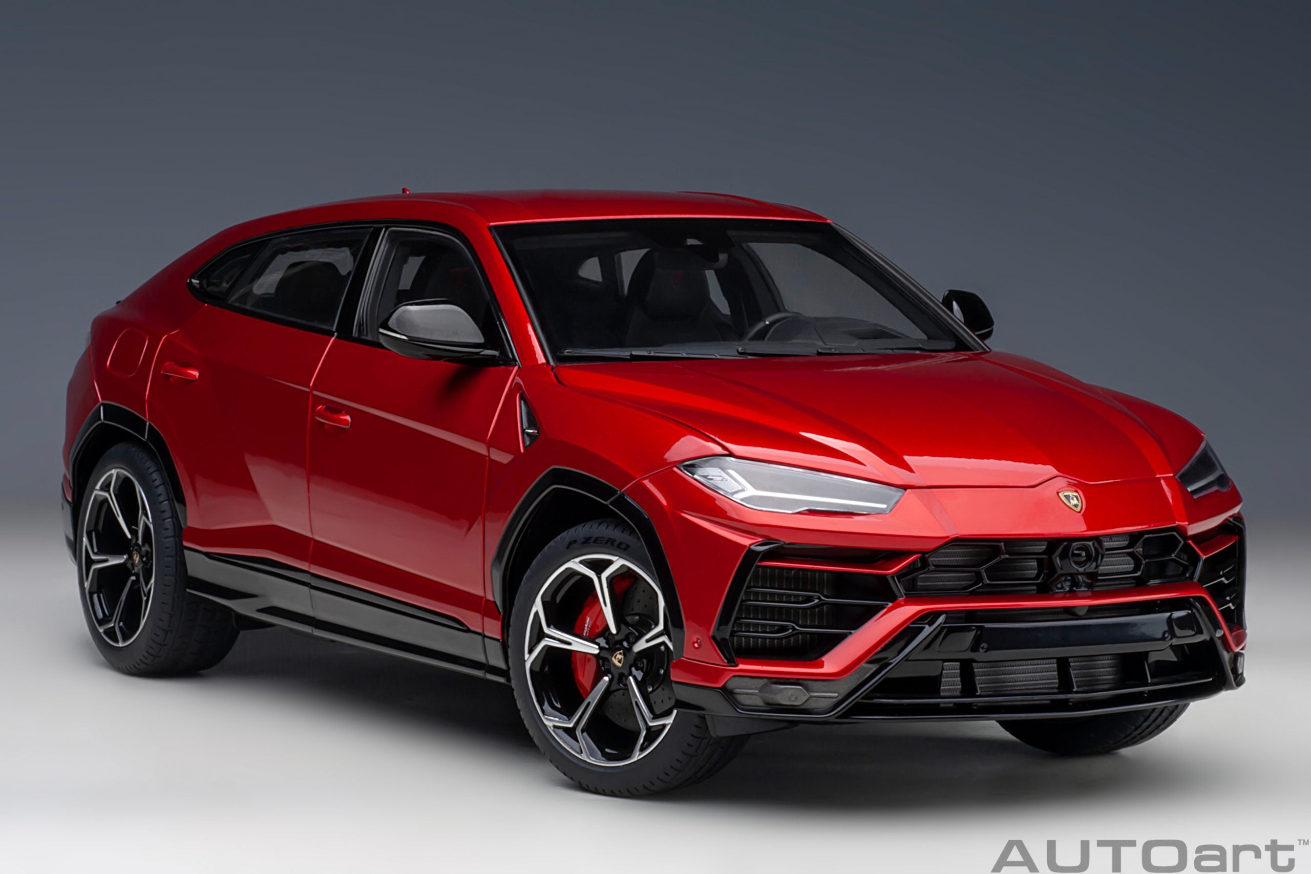 AUTOart 1:18 Lamborghini Urus (Rosso Efesto) 79170