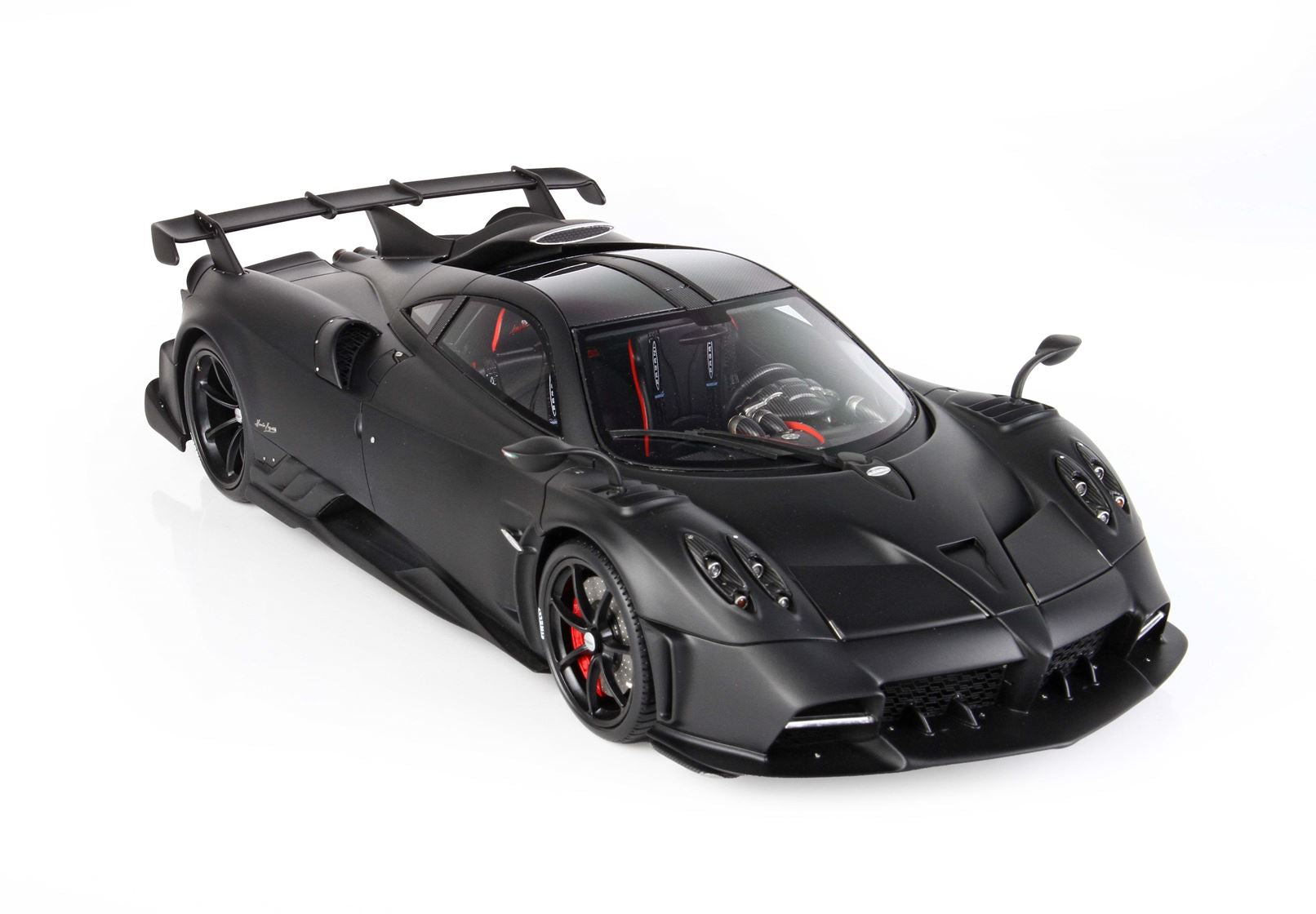 Pagani Imola - matte black - 1:18