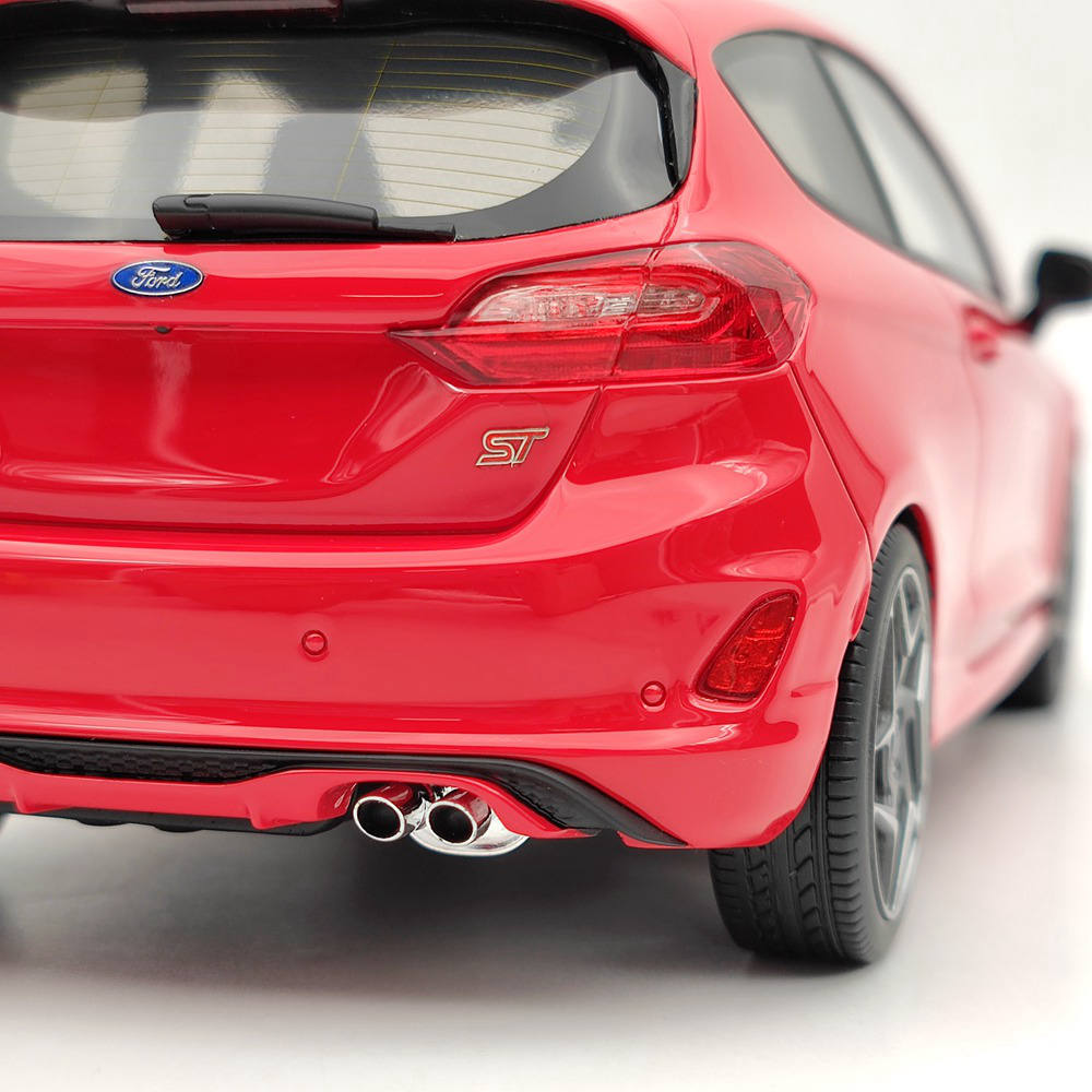 DNA Collectibles 1/18 Ford Fiesta ST 2020 DNA000093 Resin Model Car Limited Red Toy Gift