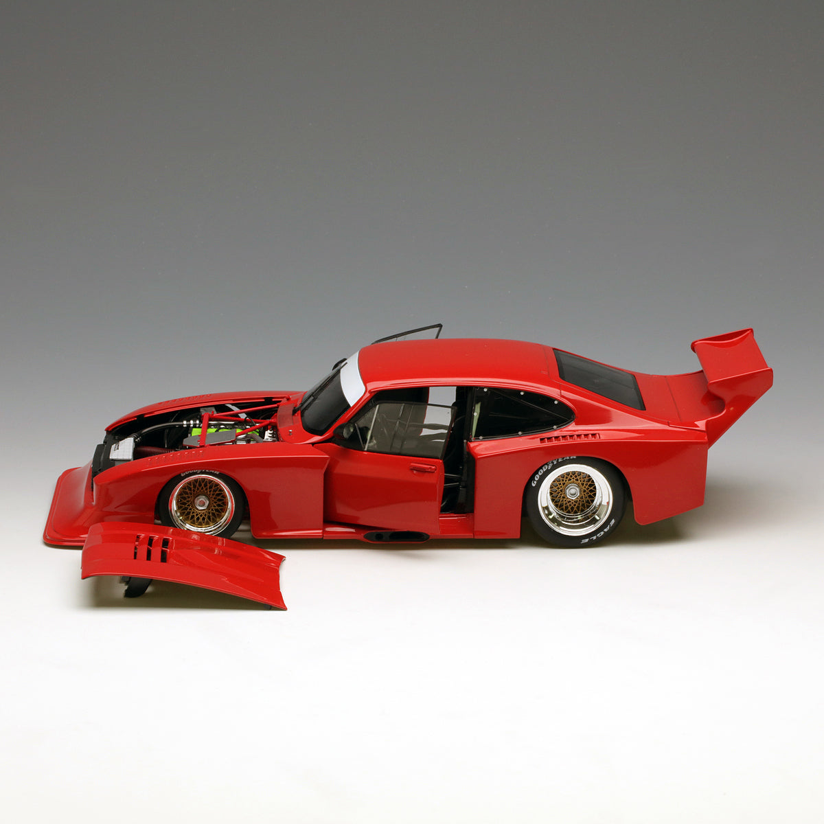 Minichamps 1:18 Ford Capri Turbo Gr.5 1979 100798600