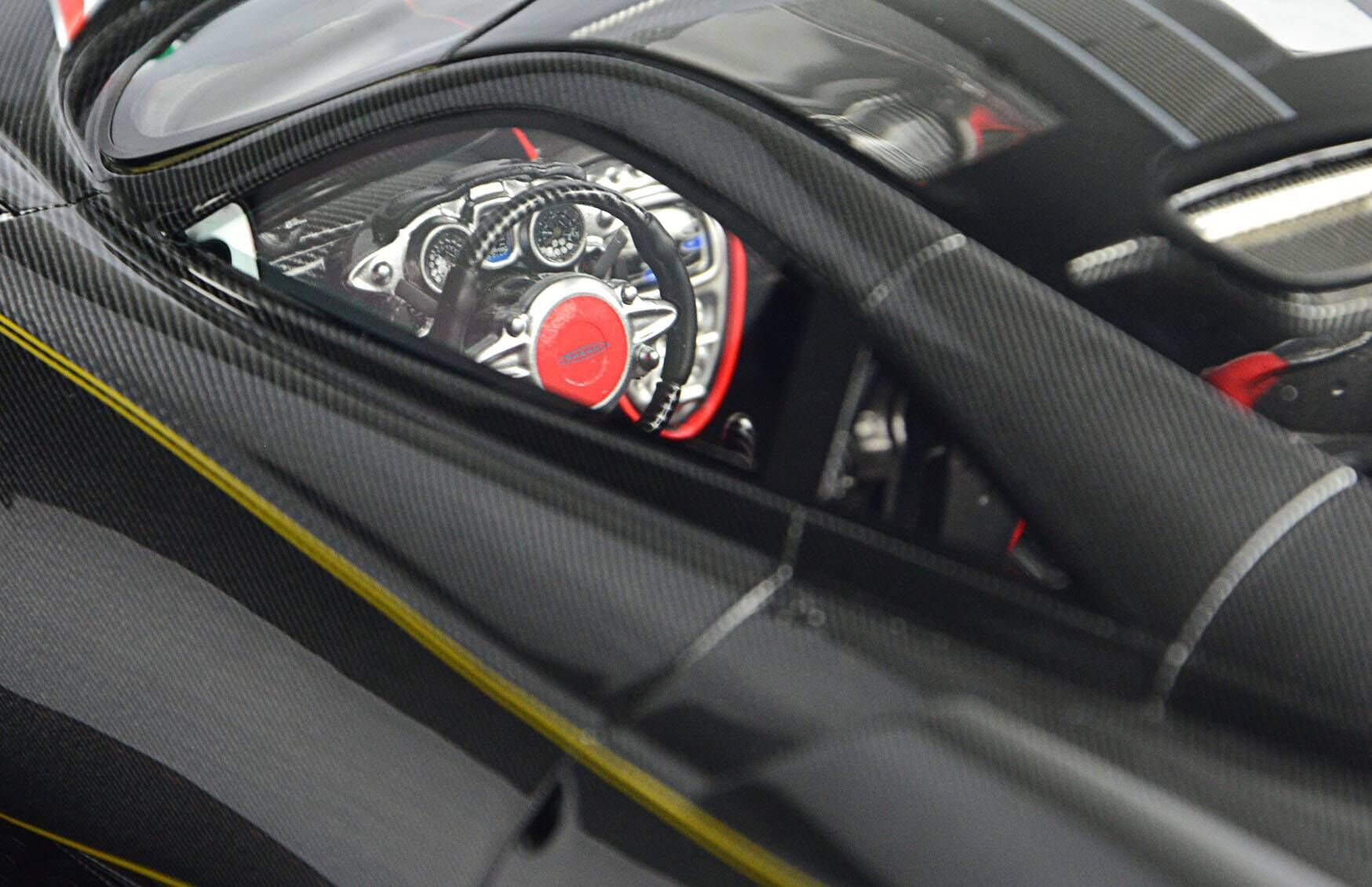 Frontiart AvanStyle 1:18 Pagani Huayra Carbon fiber Gray AS016-13