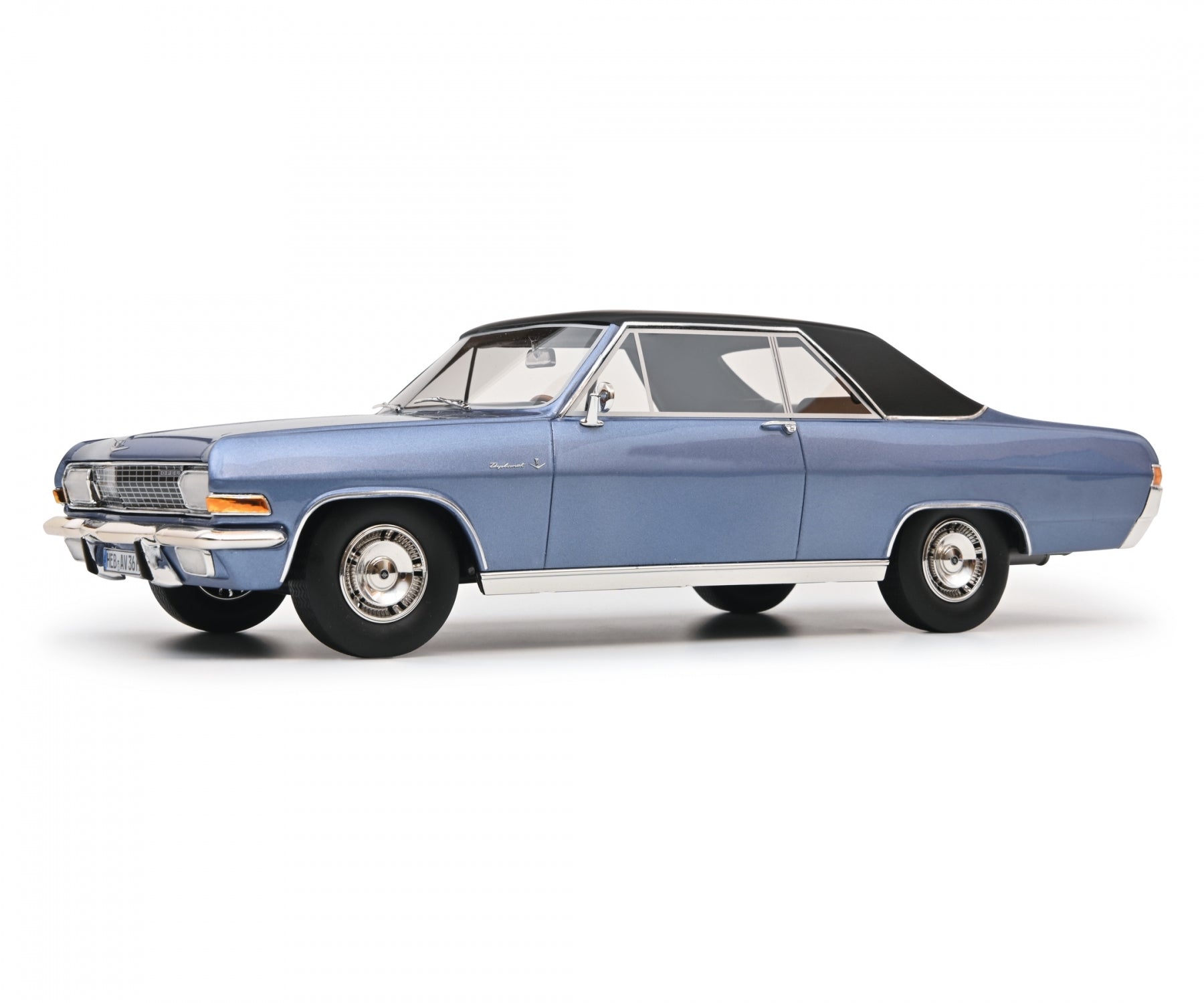 Schuco 1:18 Opel Diplomat A Coupe 450053400