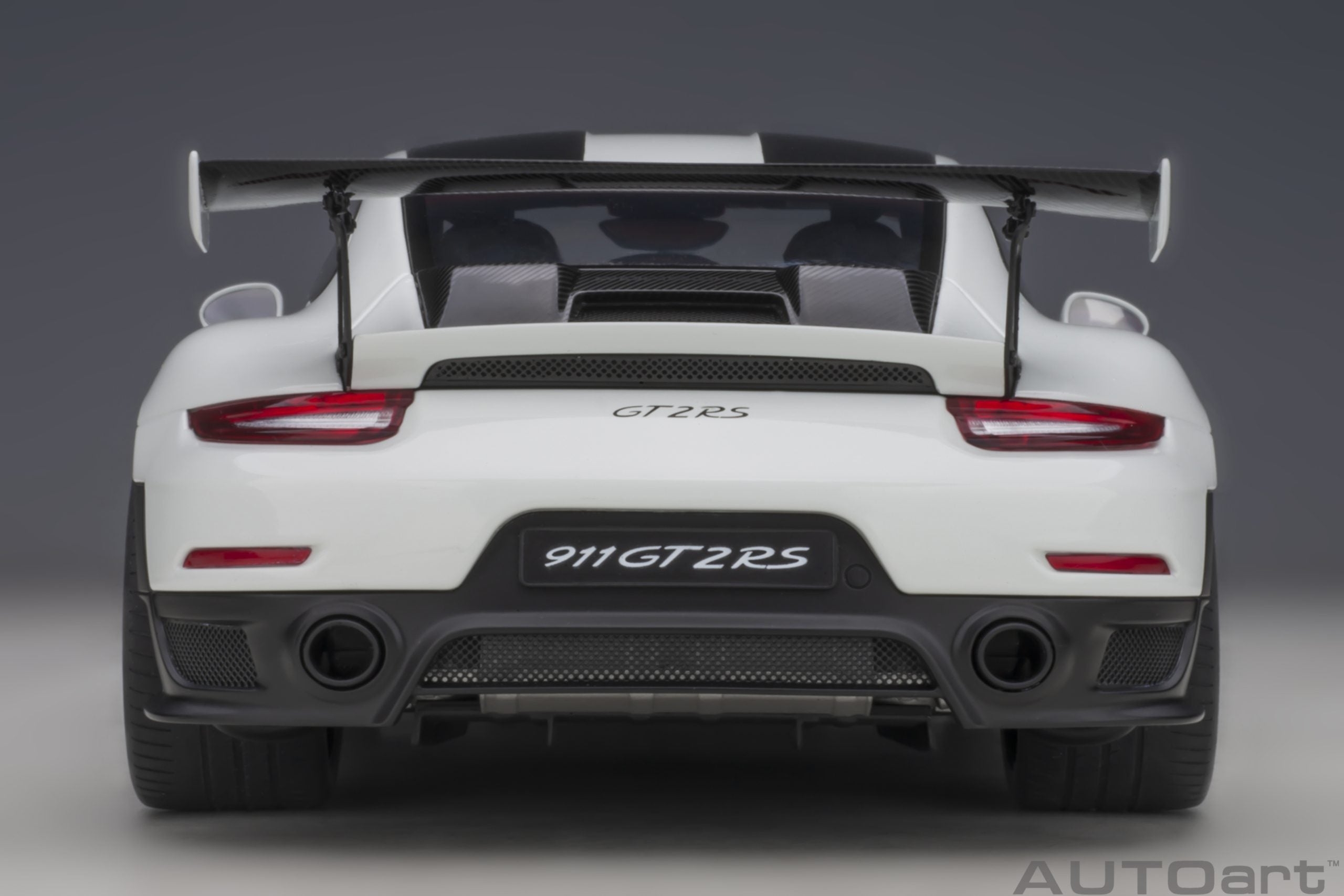 AUTOart 1:18 Porsche 911 (991.2) GT2 RS Weissach Package (White) 78171