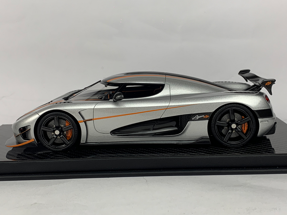 Koenigsegg Agera RS moon silver - 1:18