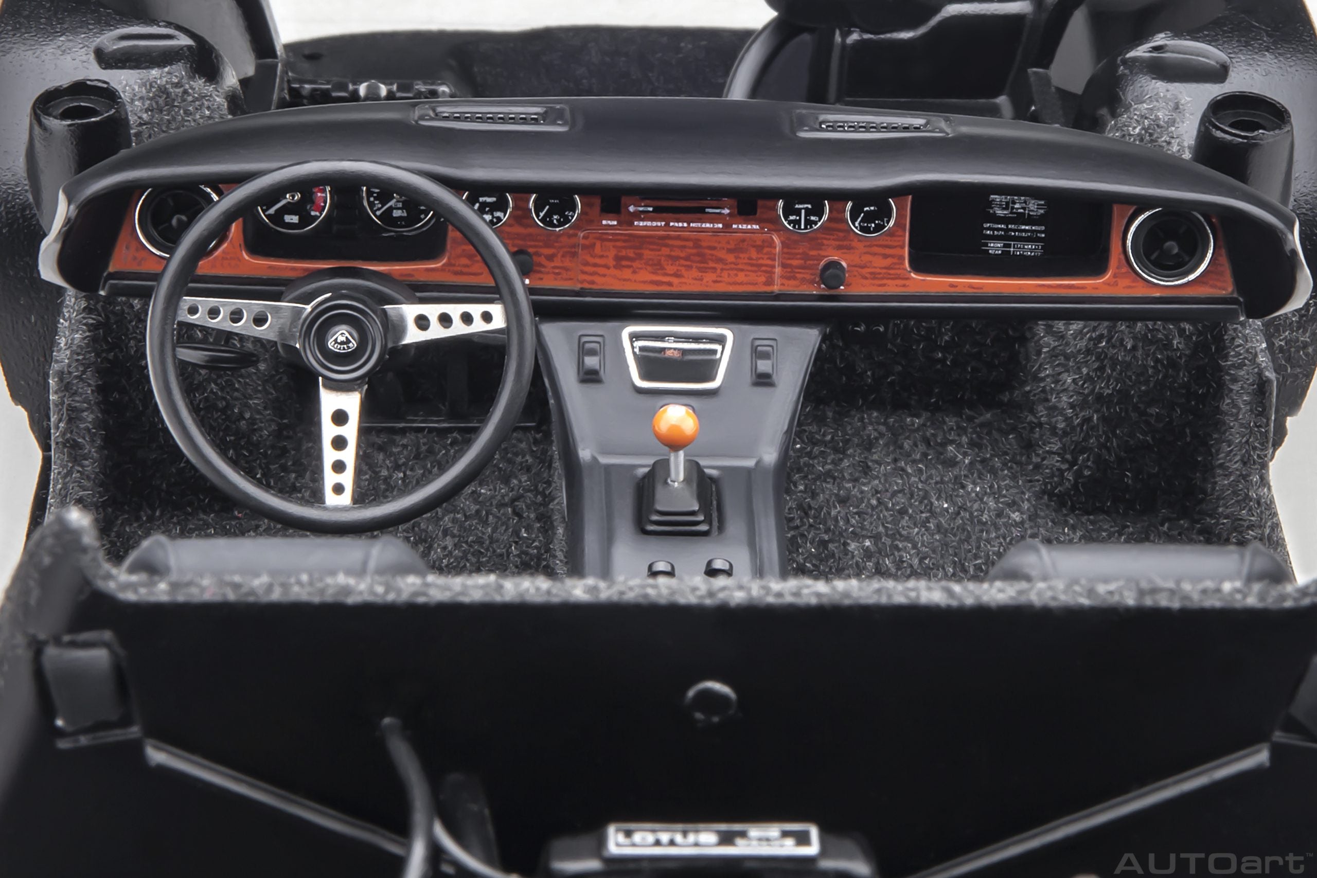 AUTOart 1:18 Lotus Europa Special “THE CIRCUIT WOLF” 75396