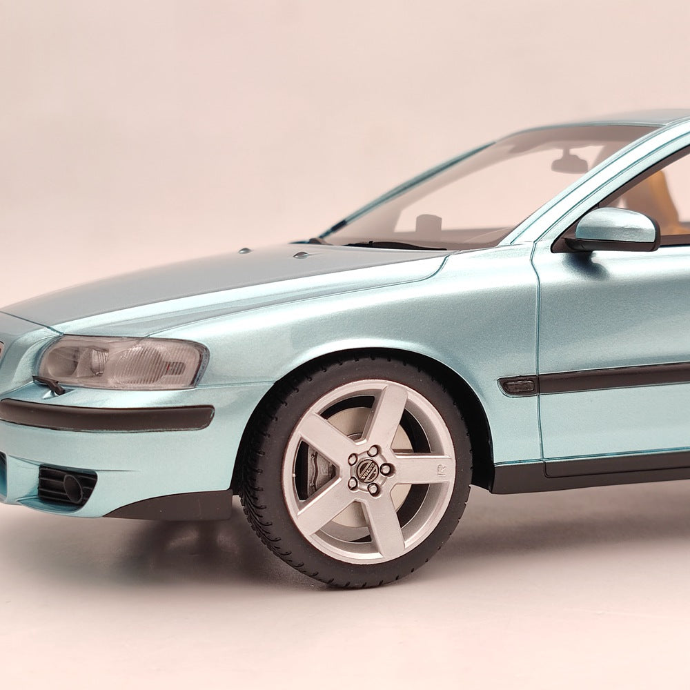 DNA Collectibles 1/18 Volvo S60 R 2003 DNA000104 Resin Model Car Limited Green Toy Gift