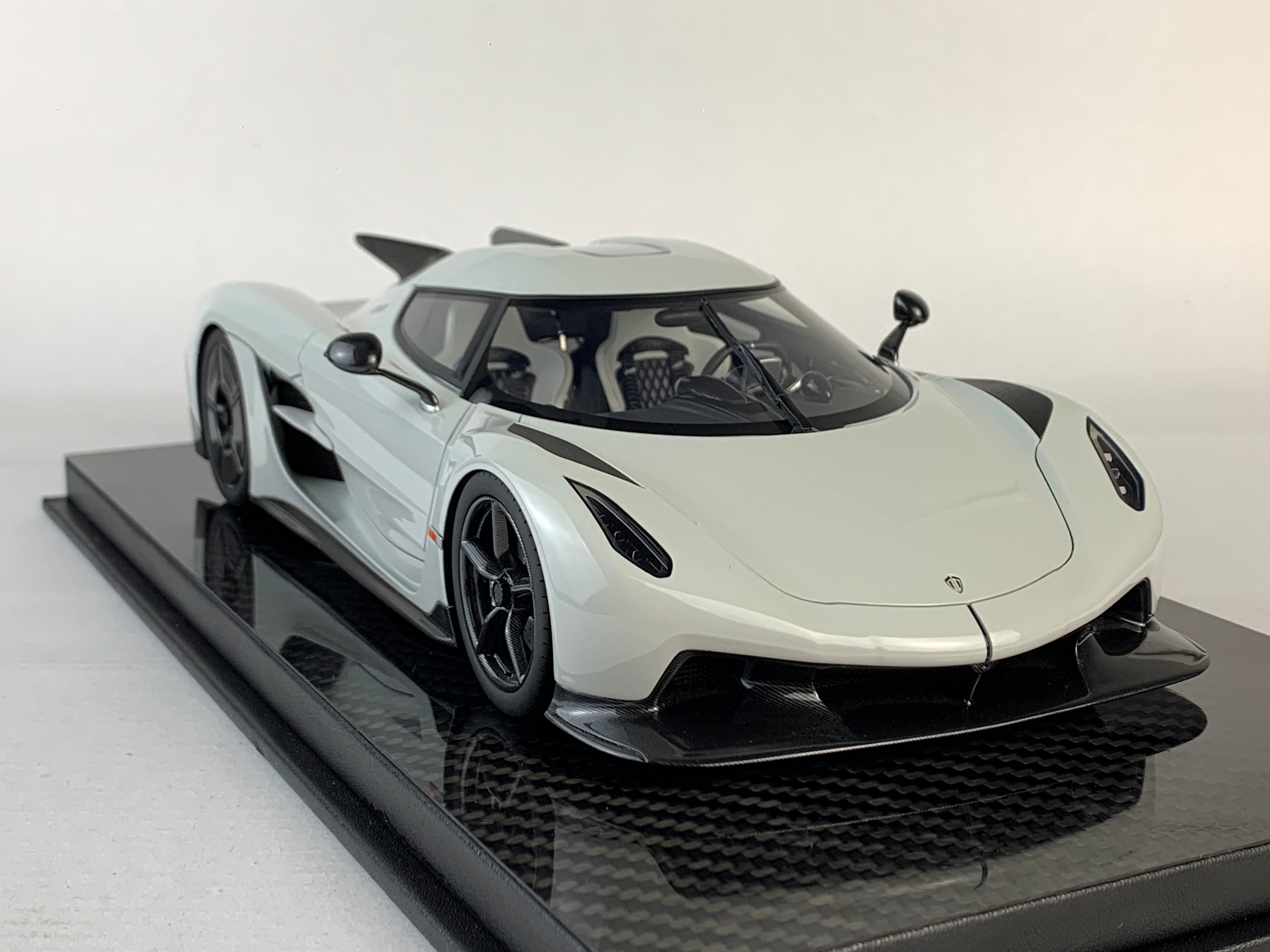 Frontiart 1:18 Koenigsegg Jesko Absolut Battle Grey F075-155