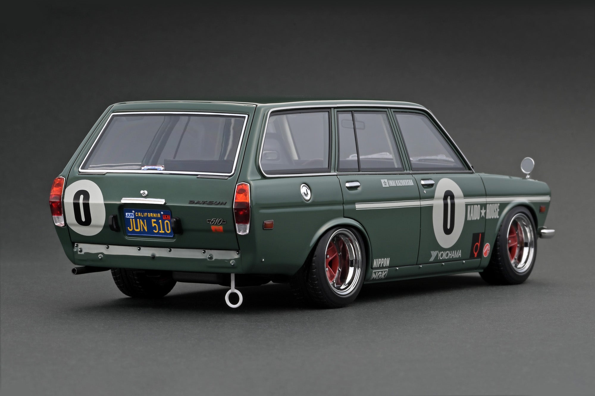Ignition Model 1:18 Datsun Bluebired (510)