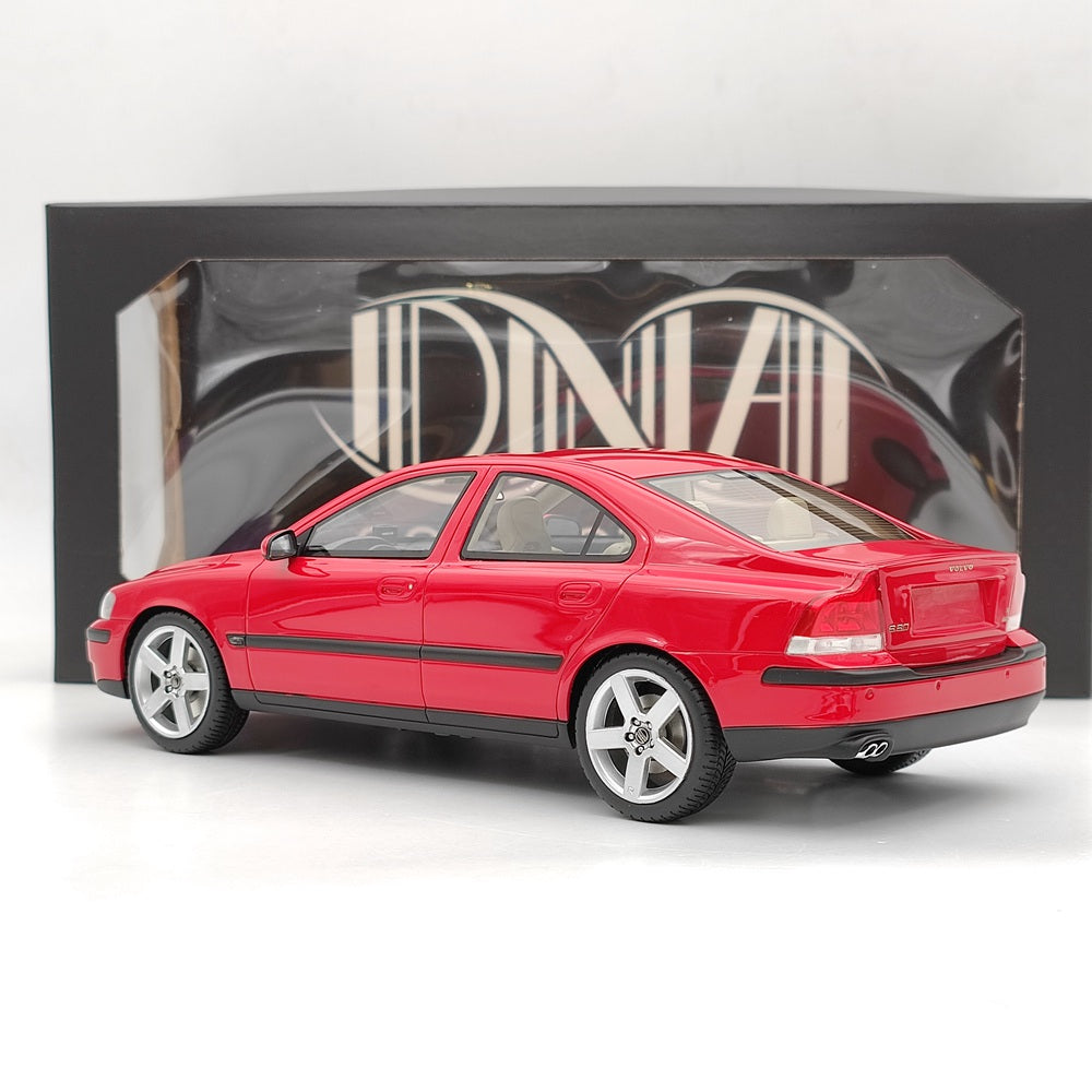DNA Collectibles 1/18 Volvo S60 R 2003 DNA000106 Resin Model Car Limited Red Toy Gift