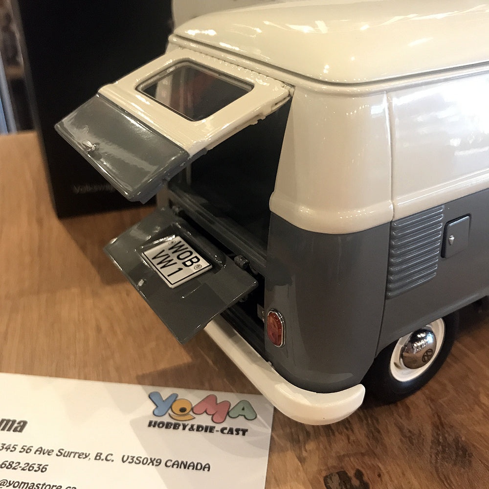 Schuco 1:18 Volkswagen VW T1 Bus Pearl White/Grey 450037500