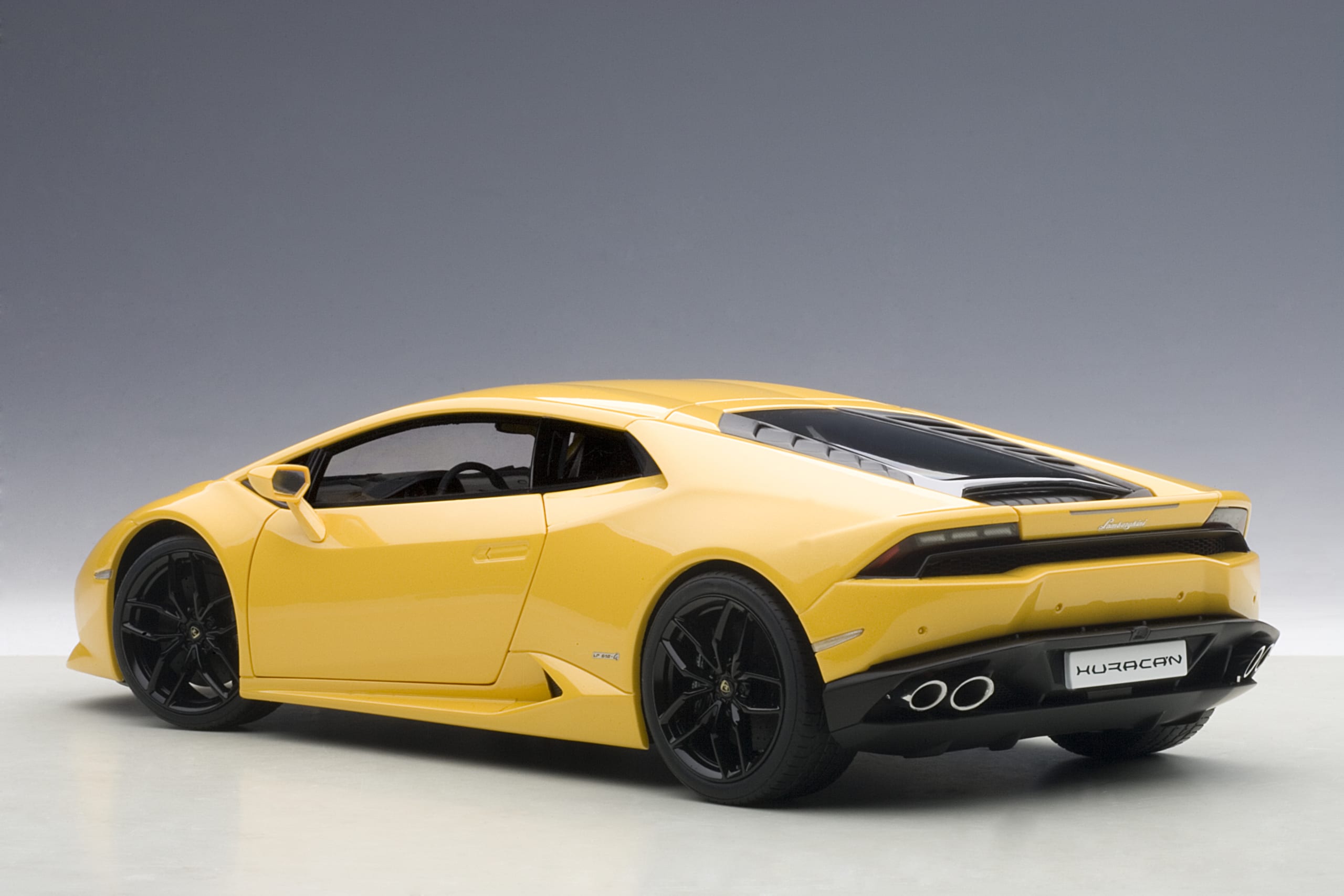 AUTOart 1:18 Lamborghini Huracan LP610-4 (Yellow) 74604