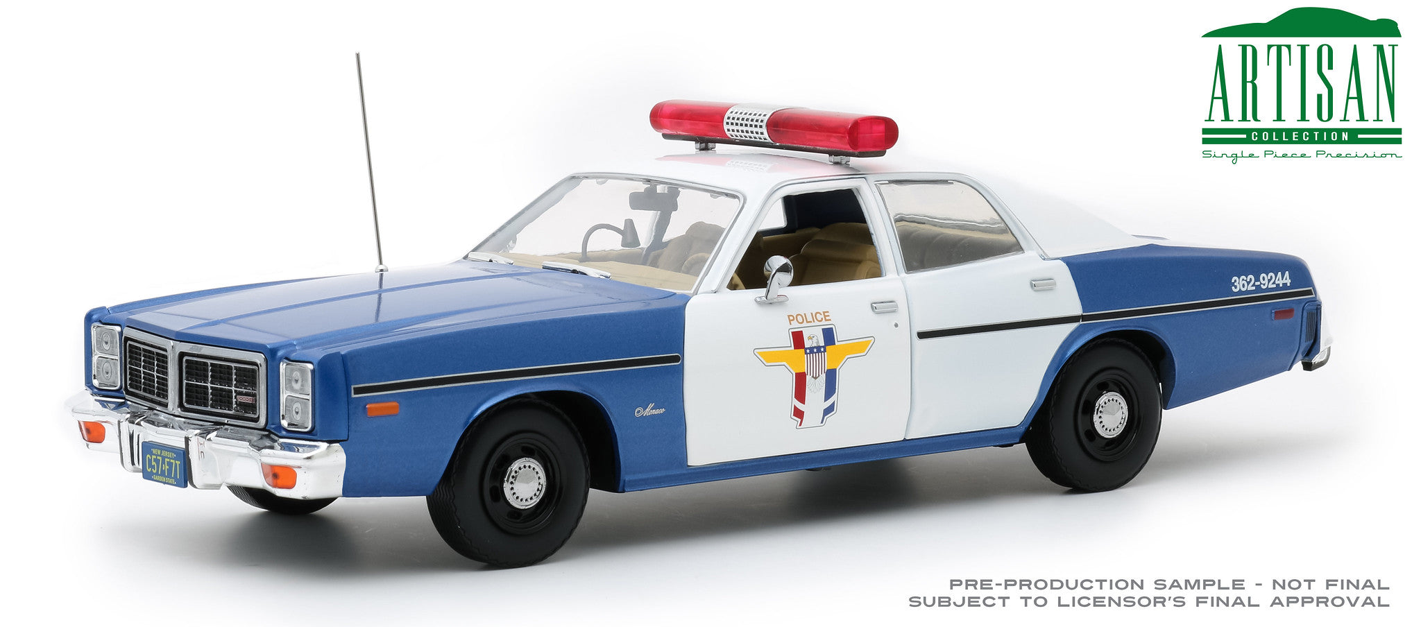 GreenLight 1:18 Artisan Collection - 1978 Dodge Monaco - Crystal Lake Police 19068